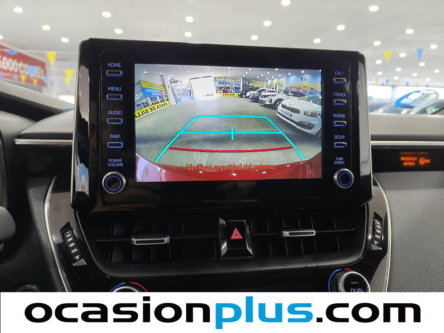 Equipamiento del Toyota Corolla Toyota Corolla 1.8 125 Híbrido Active Tech E-CVT (122 CV)