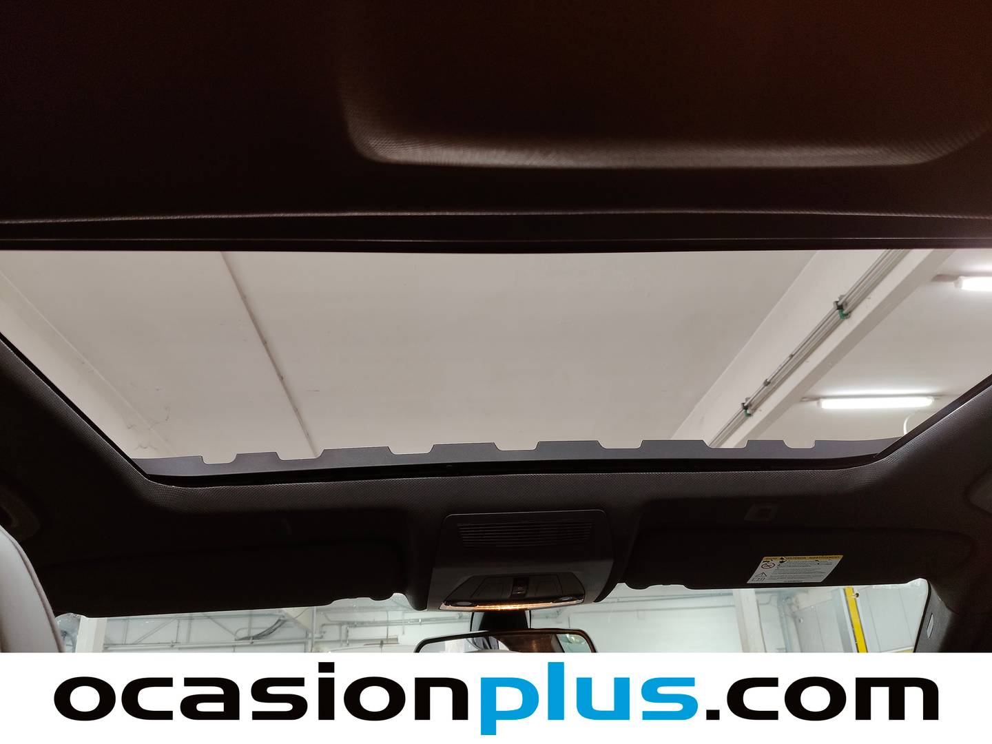 Extras y acabados del BMW Serie 5 BMW Serie 5 550i xDrive (407 CV)