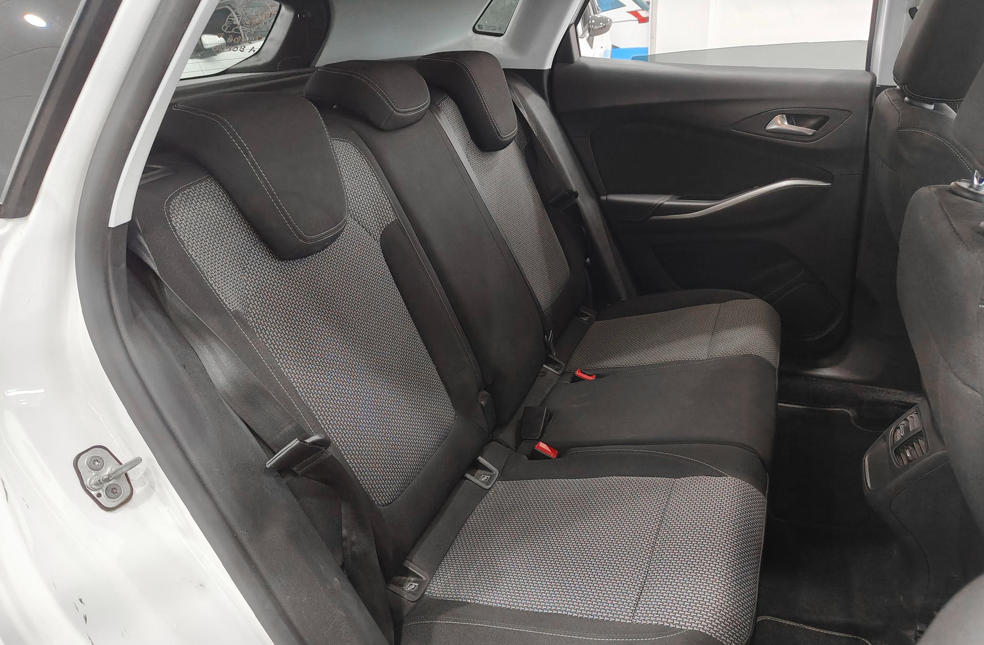Opel Grandland 1.2 Turbo Selective - foto 18