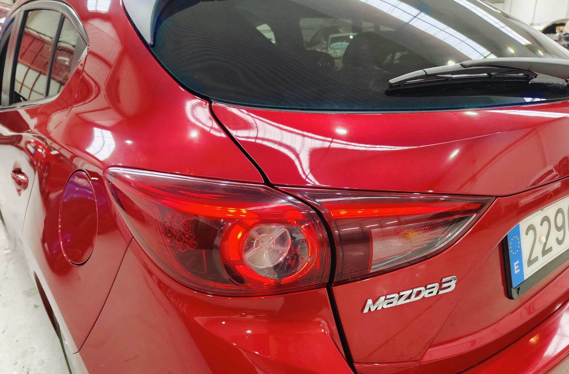 Mazda Mazda3 2.0 GE Luxury - foto 17