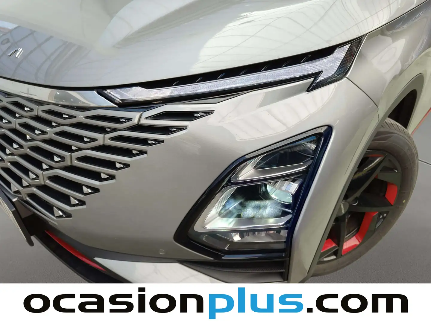 Foto OMODA 5 Omoda 5 1.6 T-GDI Premium DCT  (185 CV)