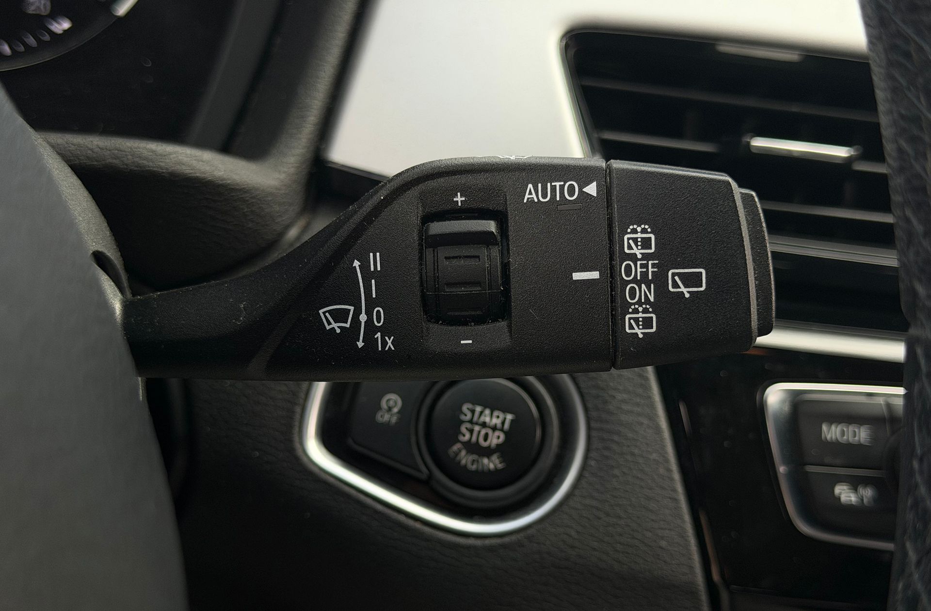 BMW X1 sDrive16d - foto 24