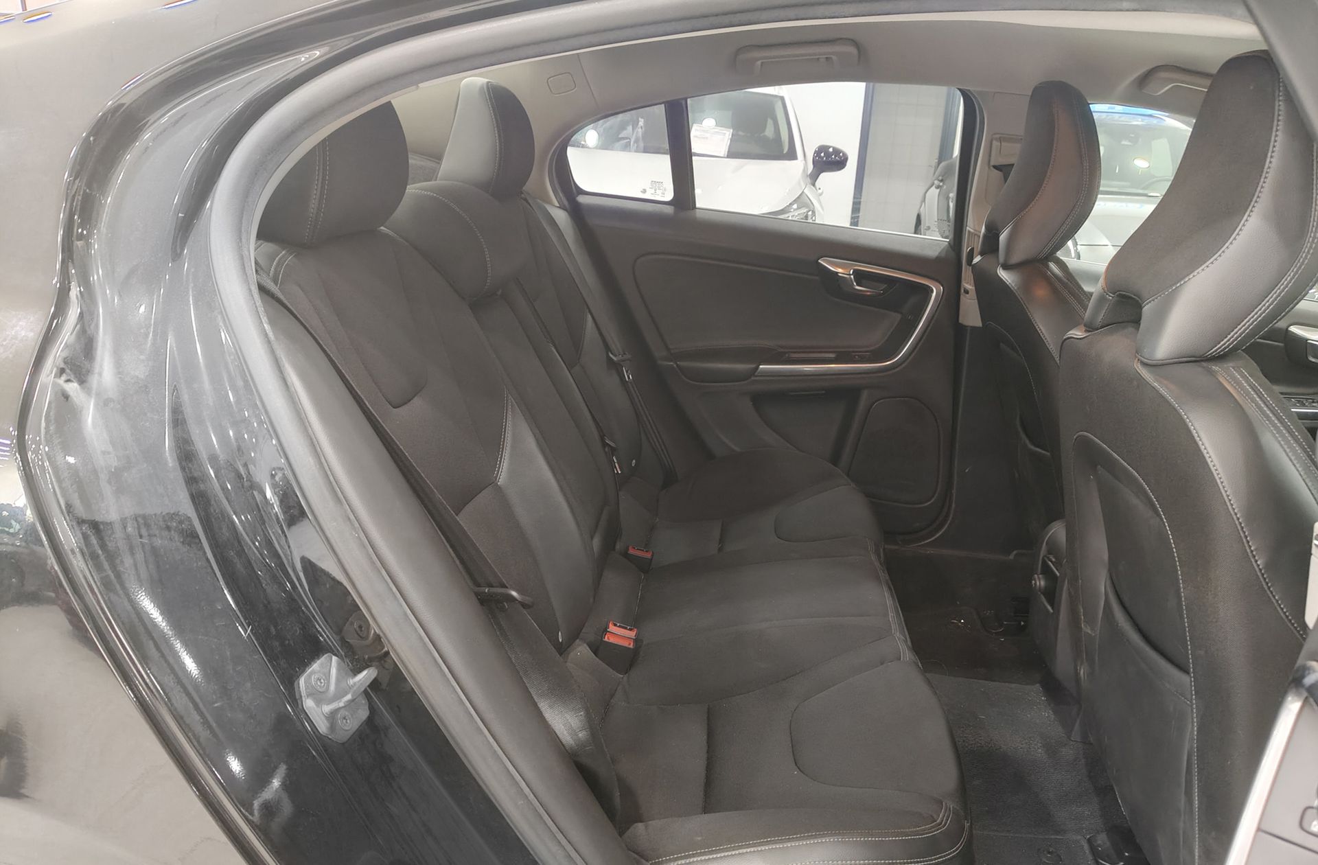 Volvo S60 D3 Momentum - foto 15