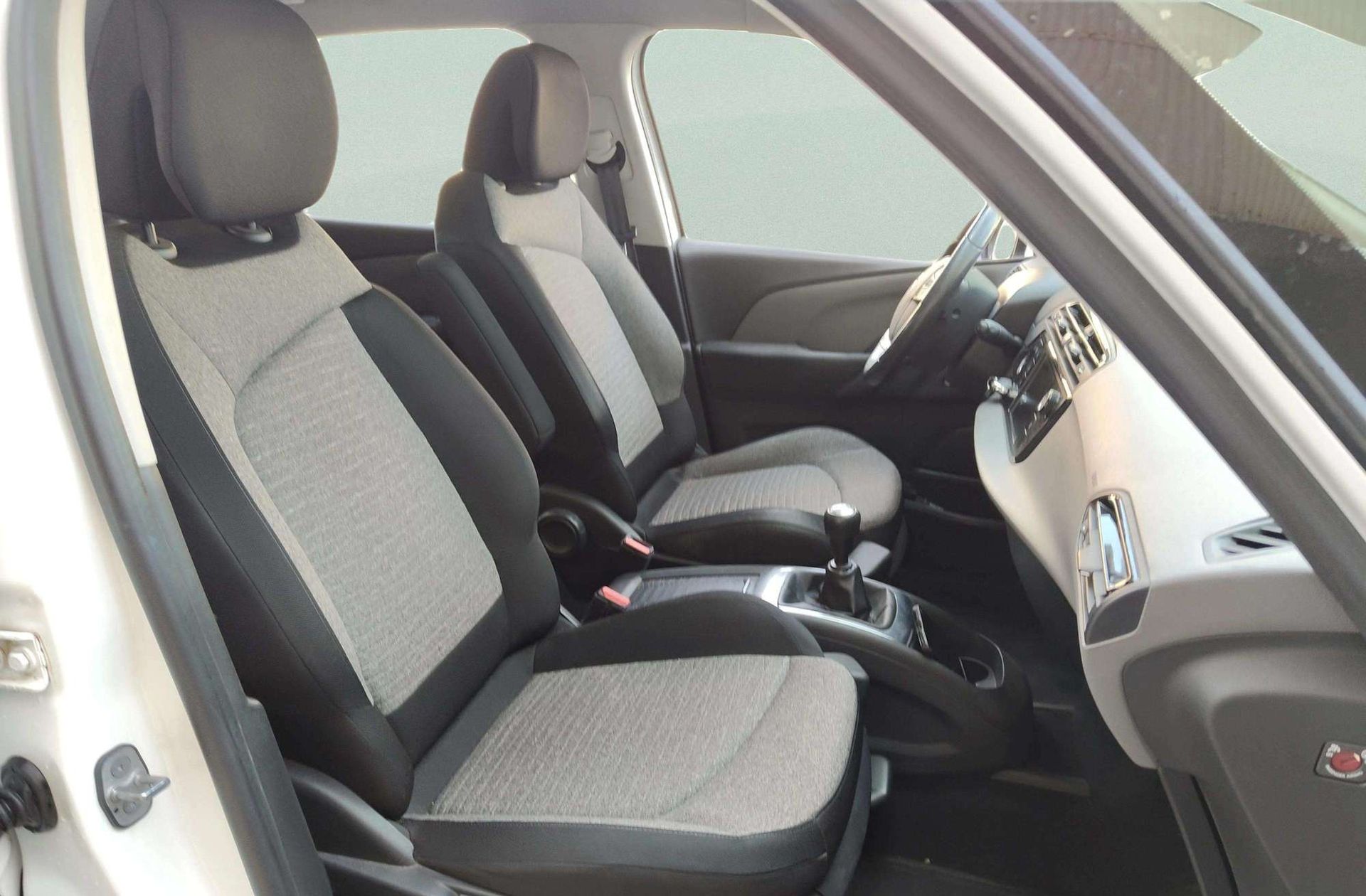 Citroën C4 Picasso PureTech 130 Live Edition - foto 15