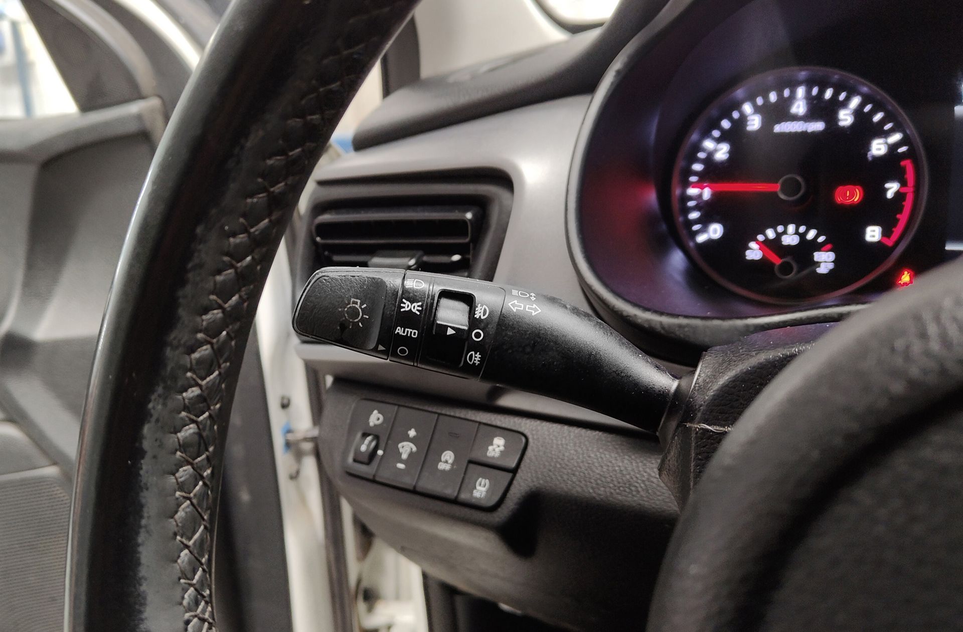 Kia Stonic 1.0 T-GDi MHEV iMT Concept - foto 22