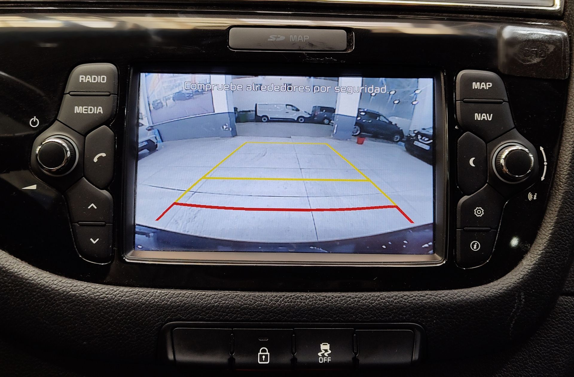 Kia Ceed 1.6 CRDi VGT Eco-Dynamics Uefa Euro2016 - foto 8
