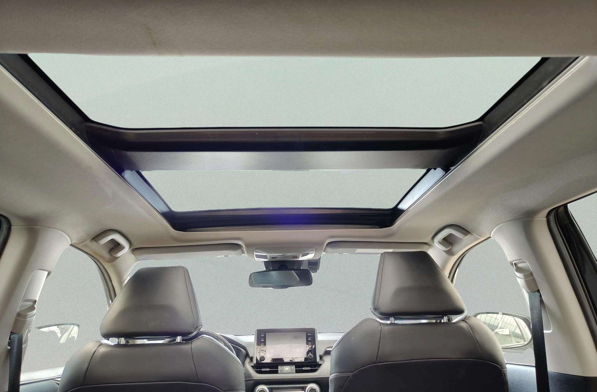 Toyota RAV4 2.5l hybrid Advance - foto 6