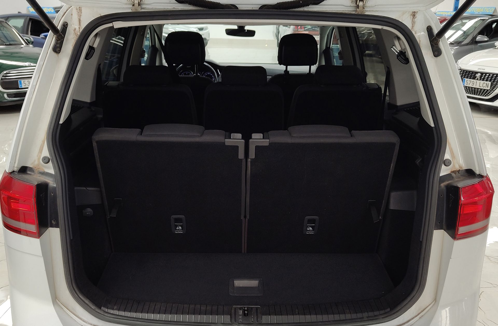 Volkswagen Touran Advance 1.6 TDI 7 plazas - foto 16