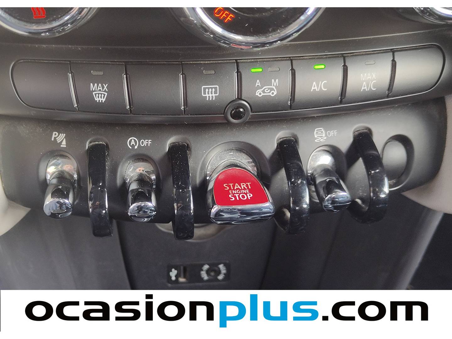 Extras y acabados del Mini MINI MINI MINI Cooper 5 Puertas Cooper 5 Puertas (136 CV)