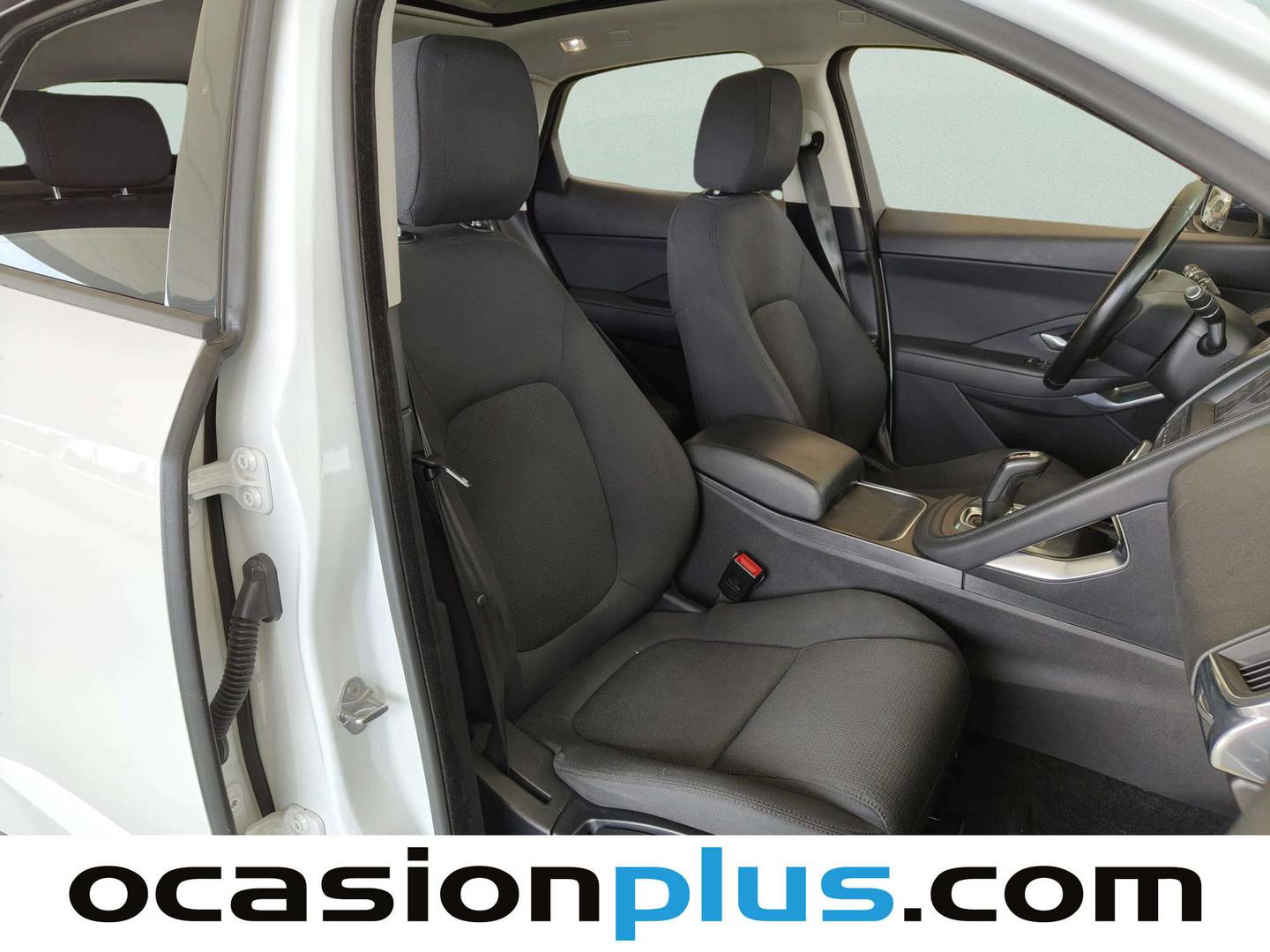 Foto Jaguar E-Pace Jaguar E-PACE 2.0P 4WD Auto (200 CV)