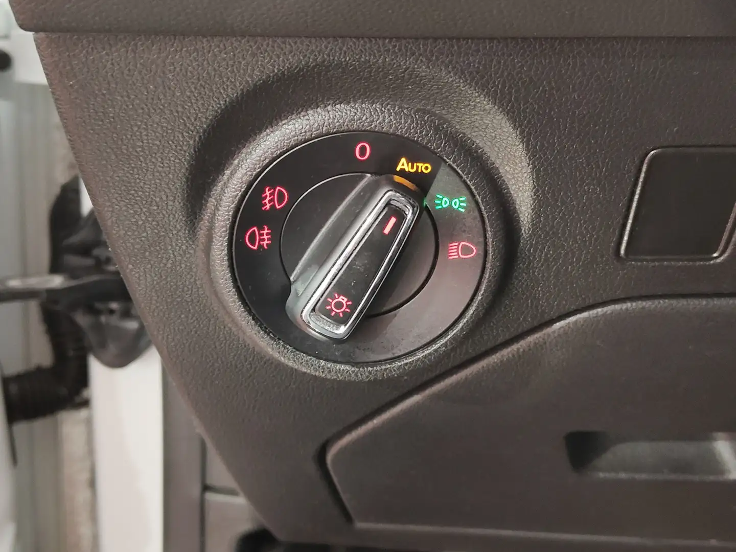 Foto Seat León SEAT León SC 2.0 TDI S&S FR Limited Edition (150 CV)