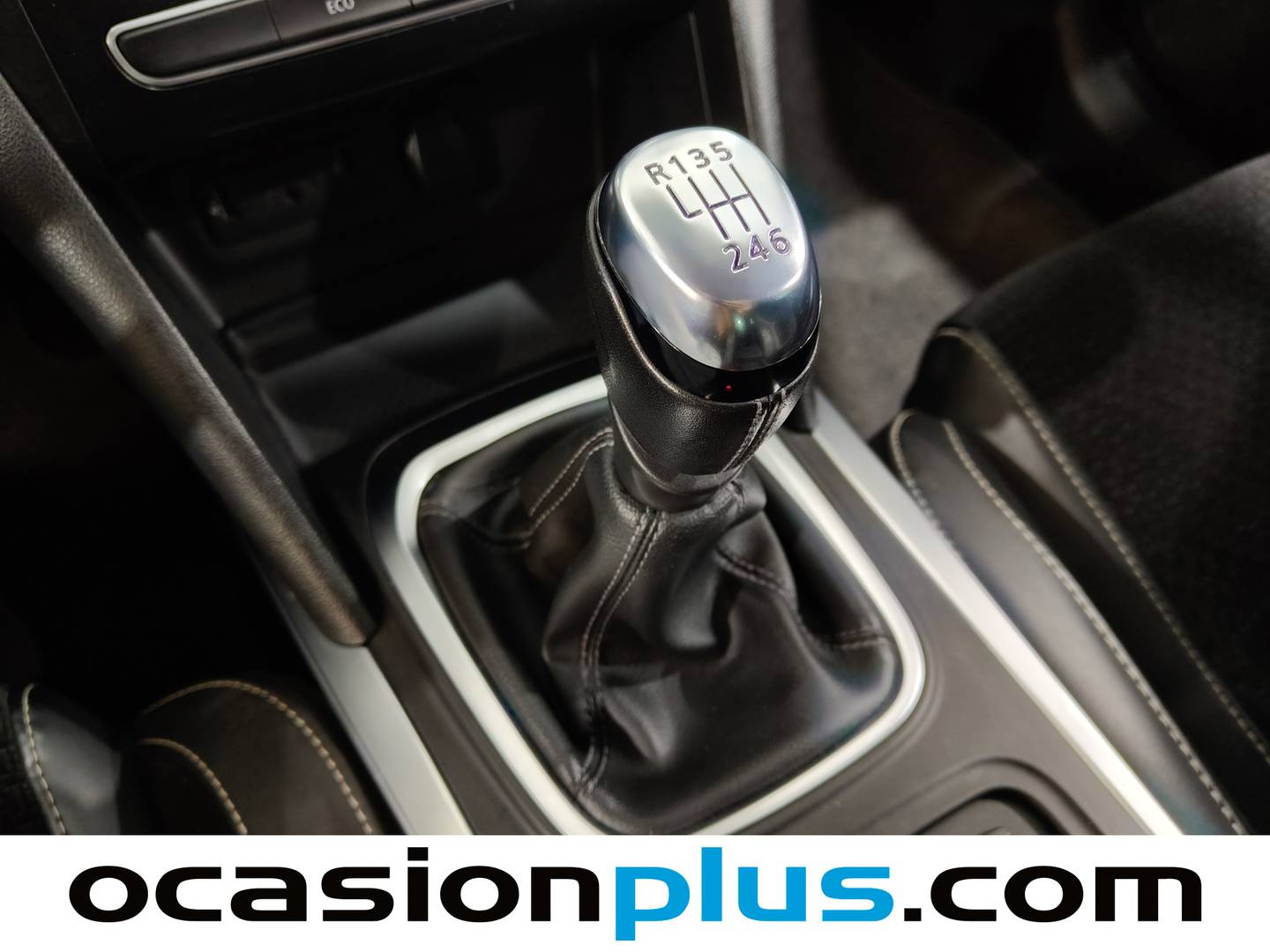 Foto Renault Mégane Renault Megane Zen TCe (140 CV) GPF