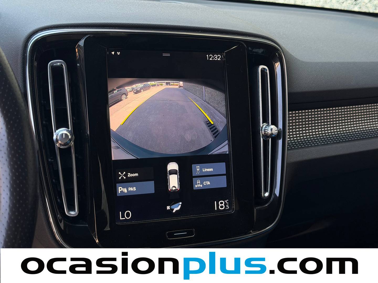 Equipamiento del Volvo XC40 Volvo XC40 T3 R-Design Auto (163 CV)