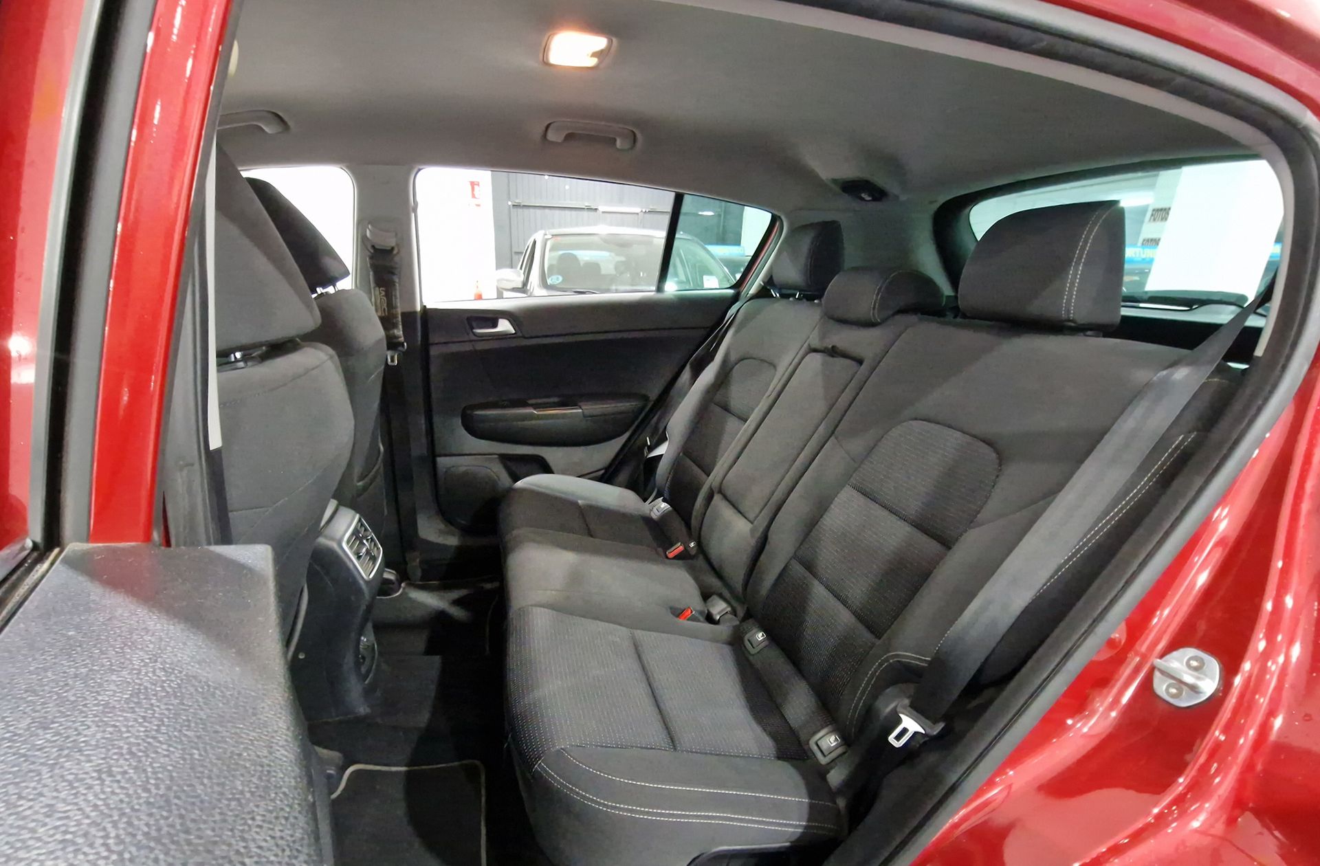 Kia Sportage 1.7 CRDi VGT Eco-Dynamics x-Tech17 4x2 - foto 12