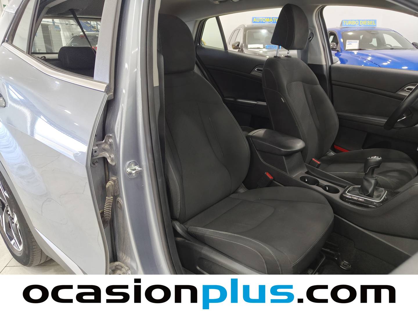 Foto KIA Sportage Kia Sportage 1.6 CRDi MHEV Business 4x2 (136 CV)