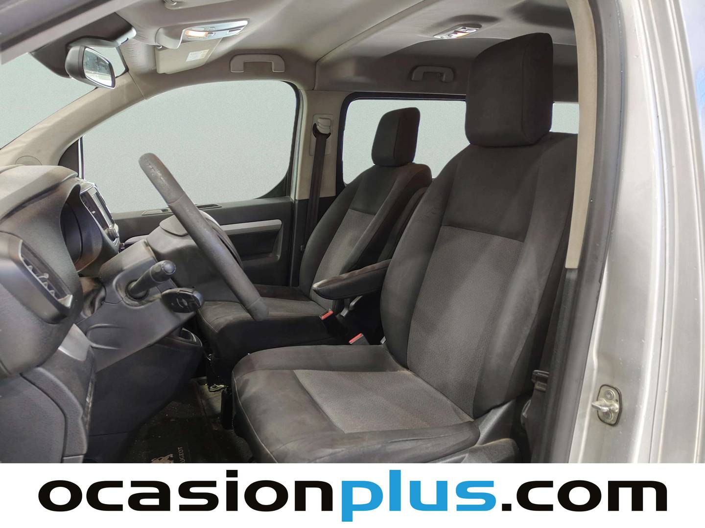 Foto asientos delanteros Peugeot Traveller Peugeot Traveller BlueHDi 115 Business Standard (115 CV)