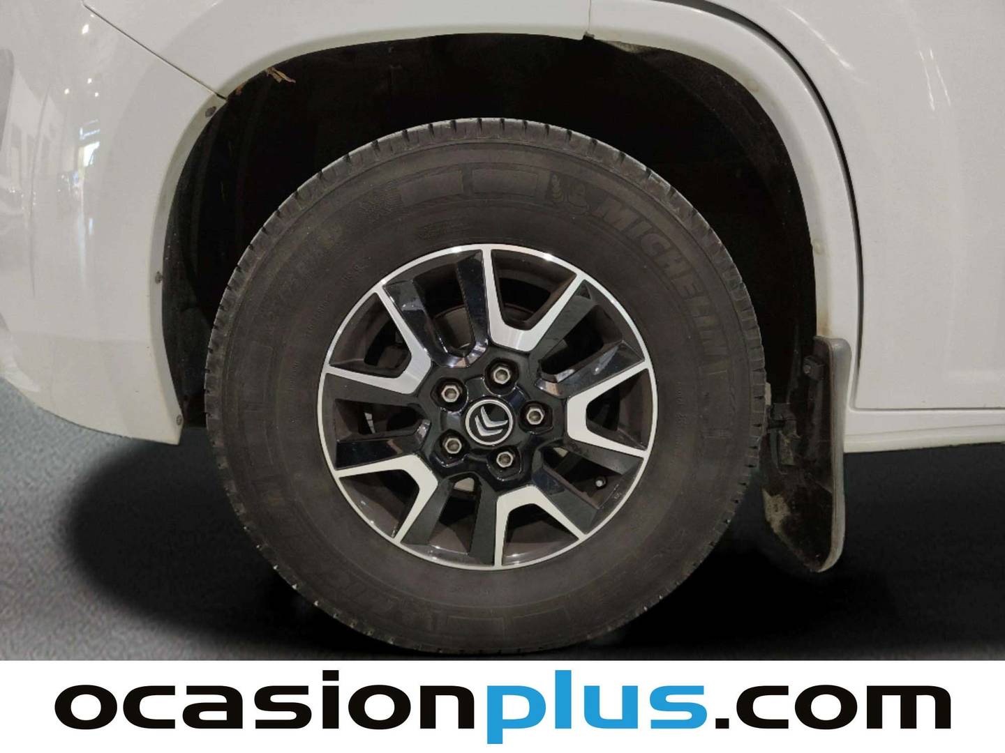 Foto Dethleffs Globetrail Dethleffs Globetrail Globetrail 640 DB Edition 90  (140 CV)