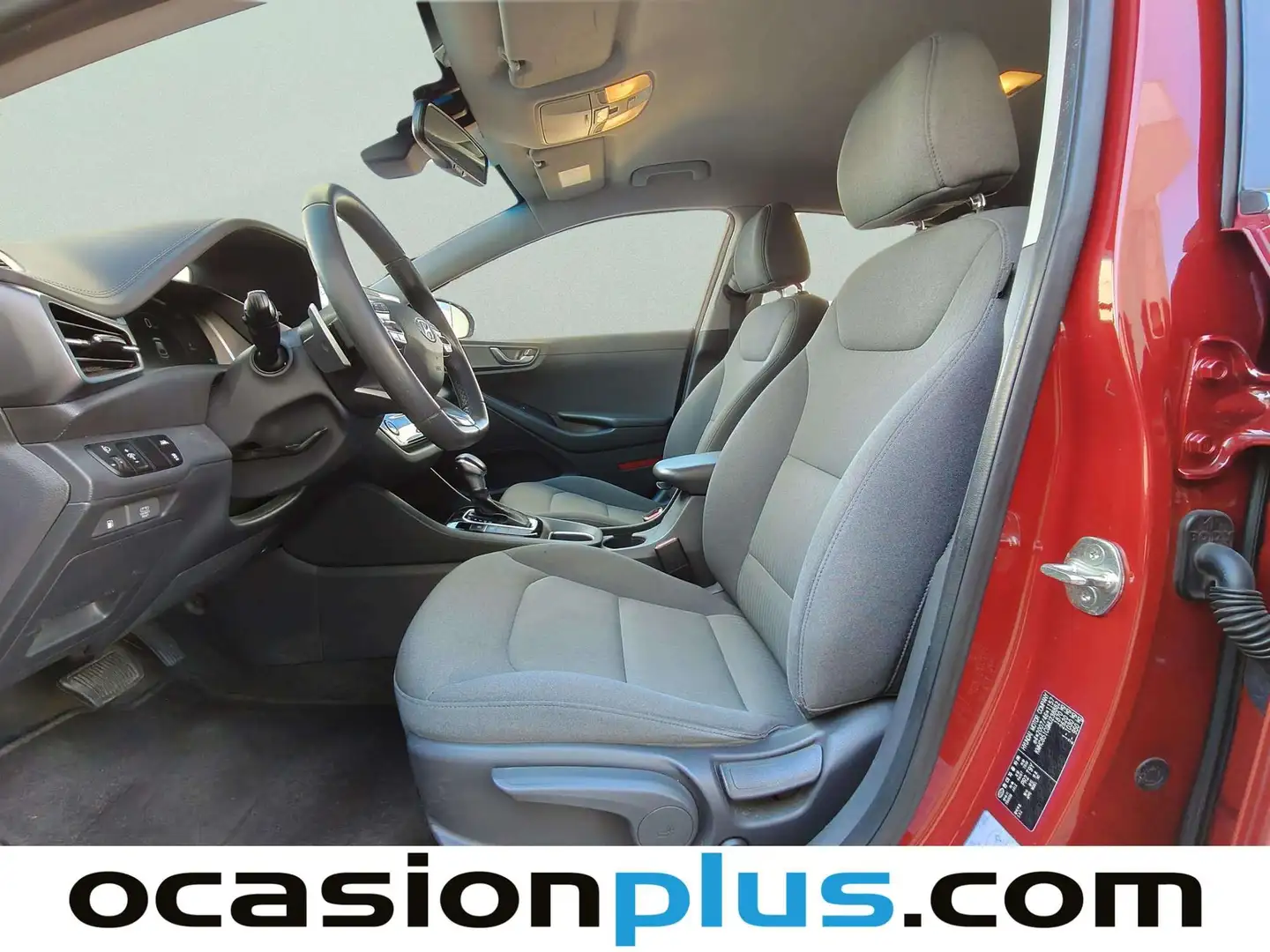 Foto Hyundai IONIQ Hyundai Ioniq 1.6 GDI HEV Tecno DCT (141 CV)