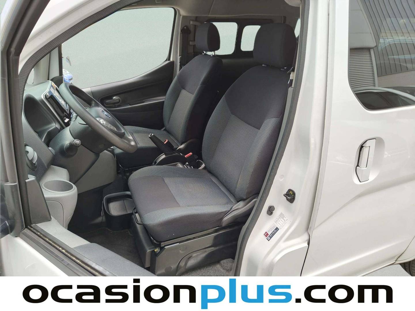 Foto asientos delanteros Nissan e-NV200 EVALIA Nissan e-NV200 Evalia Evalia 40 kWhs (109 CV)