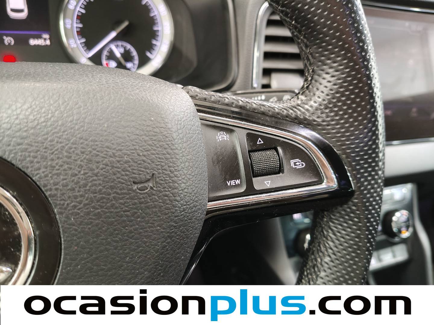 Foto Skoda Karoq Skoda Karoq 1.5 TSI ACT Ambition (150 CV)