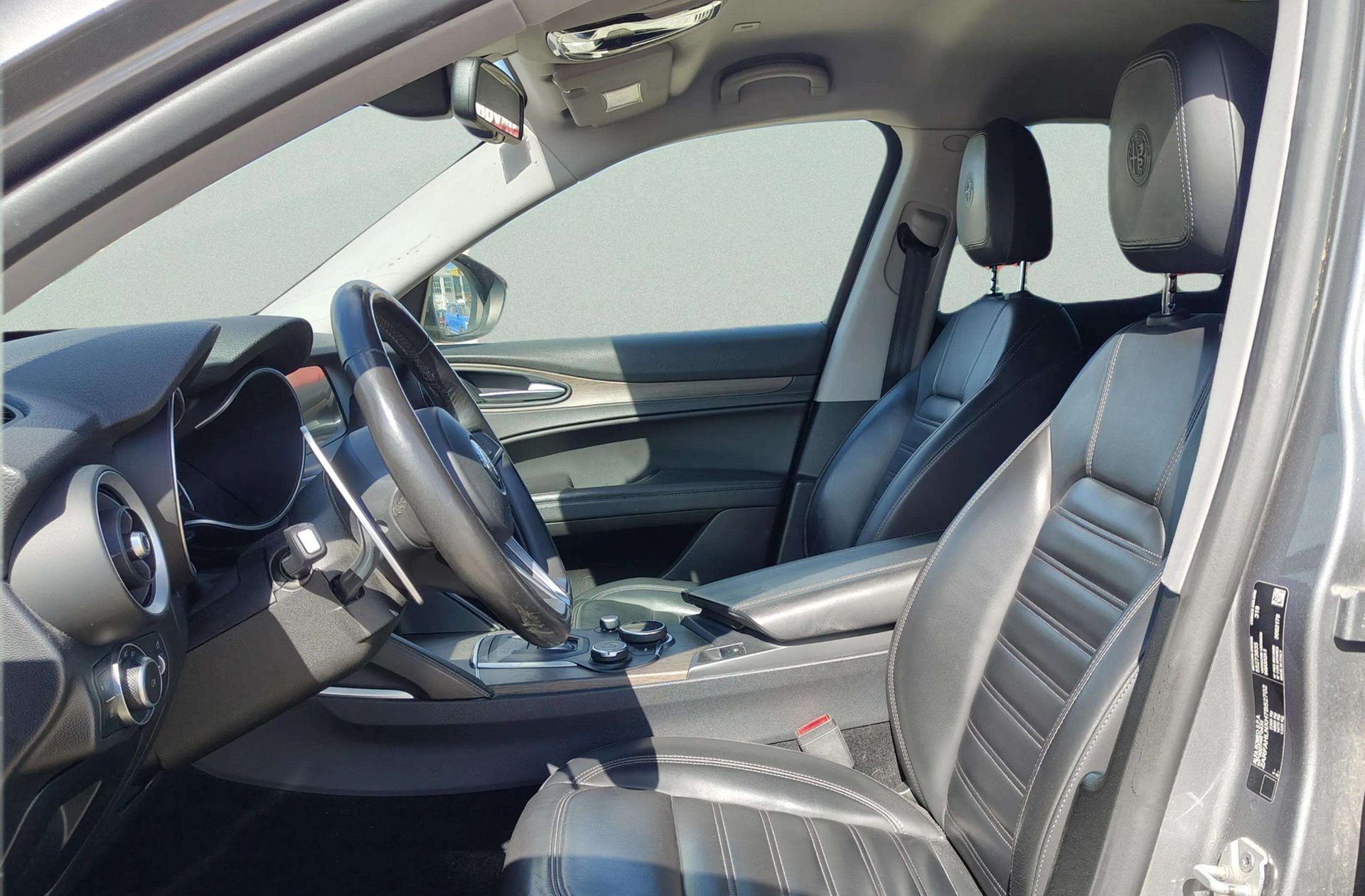 Alfa Romeo Stelvio 2.0 Petrol First Edition (I) Q4 - foto 11