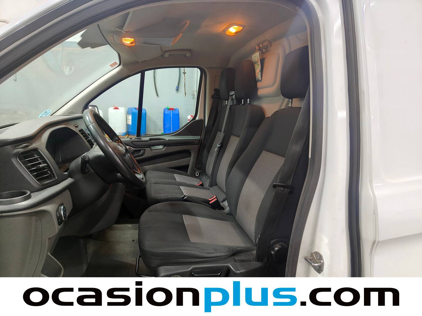 Foto asientos delanteros Ford Transit Custom Ford Transit Custom 2.0 TDCI 260 L1 Ambiente (105 CV)