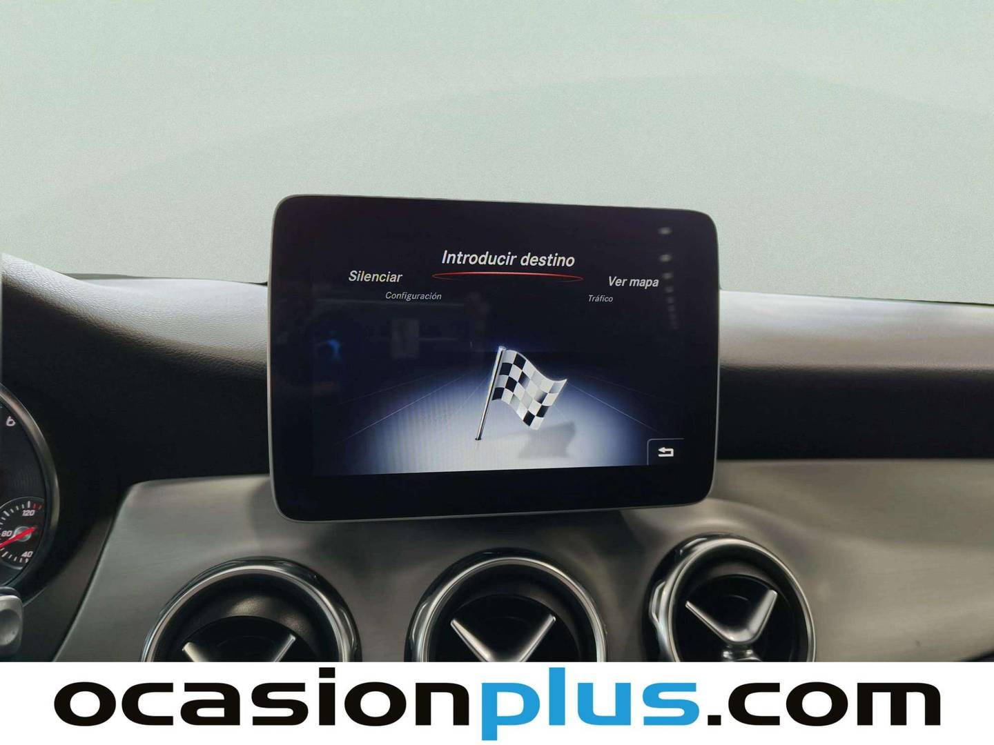 Equipamiento del Mercedes GLA Mercedes GLA 250 4Matic (211 CV)