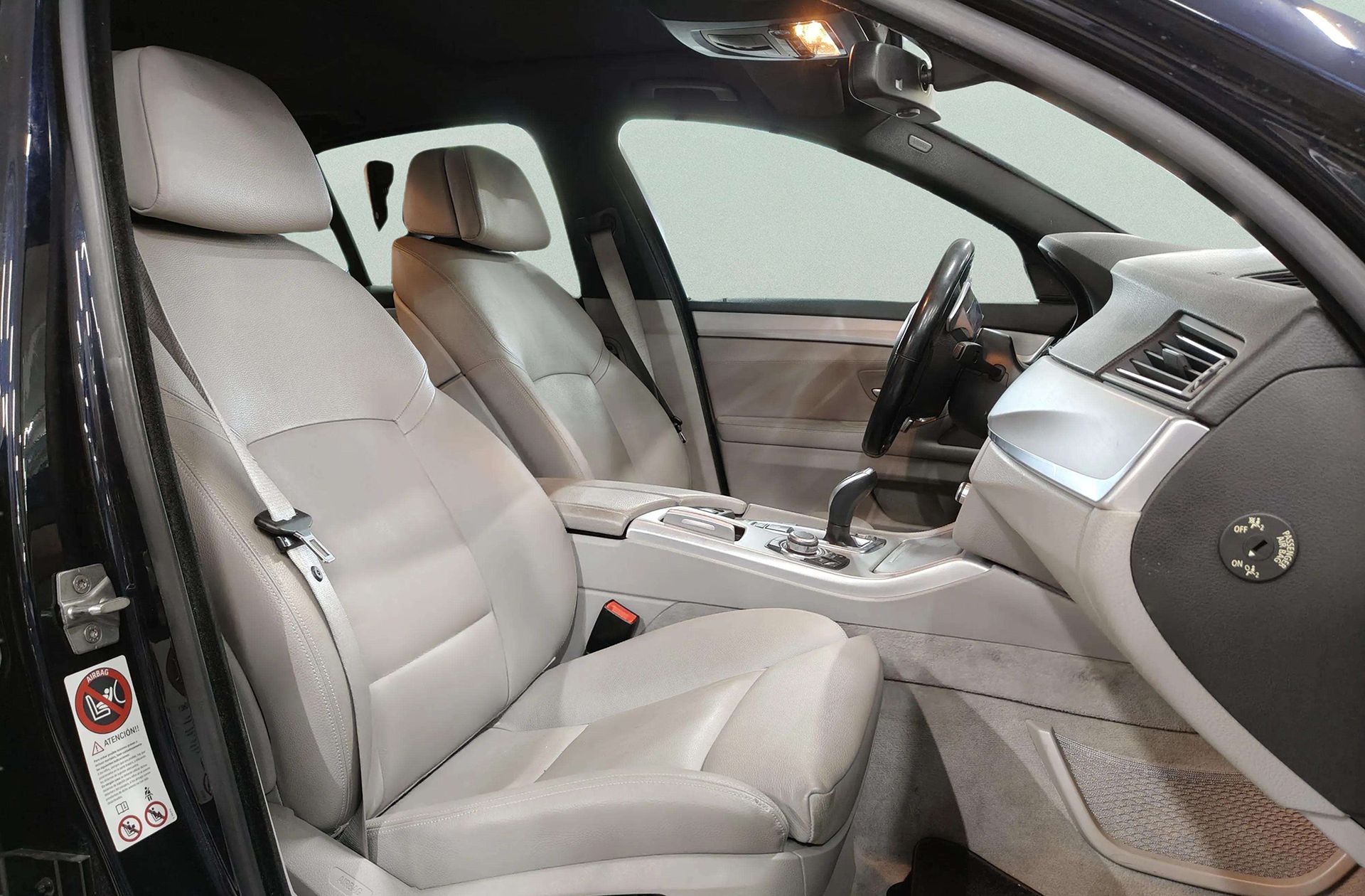 BMW Serie 5 550i xDrive - foto 21