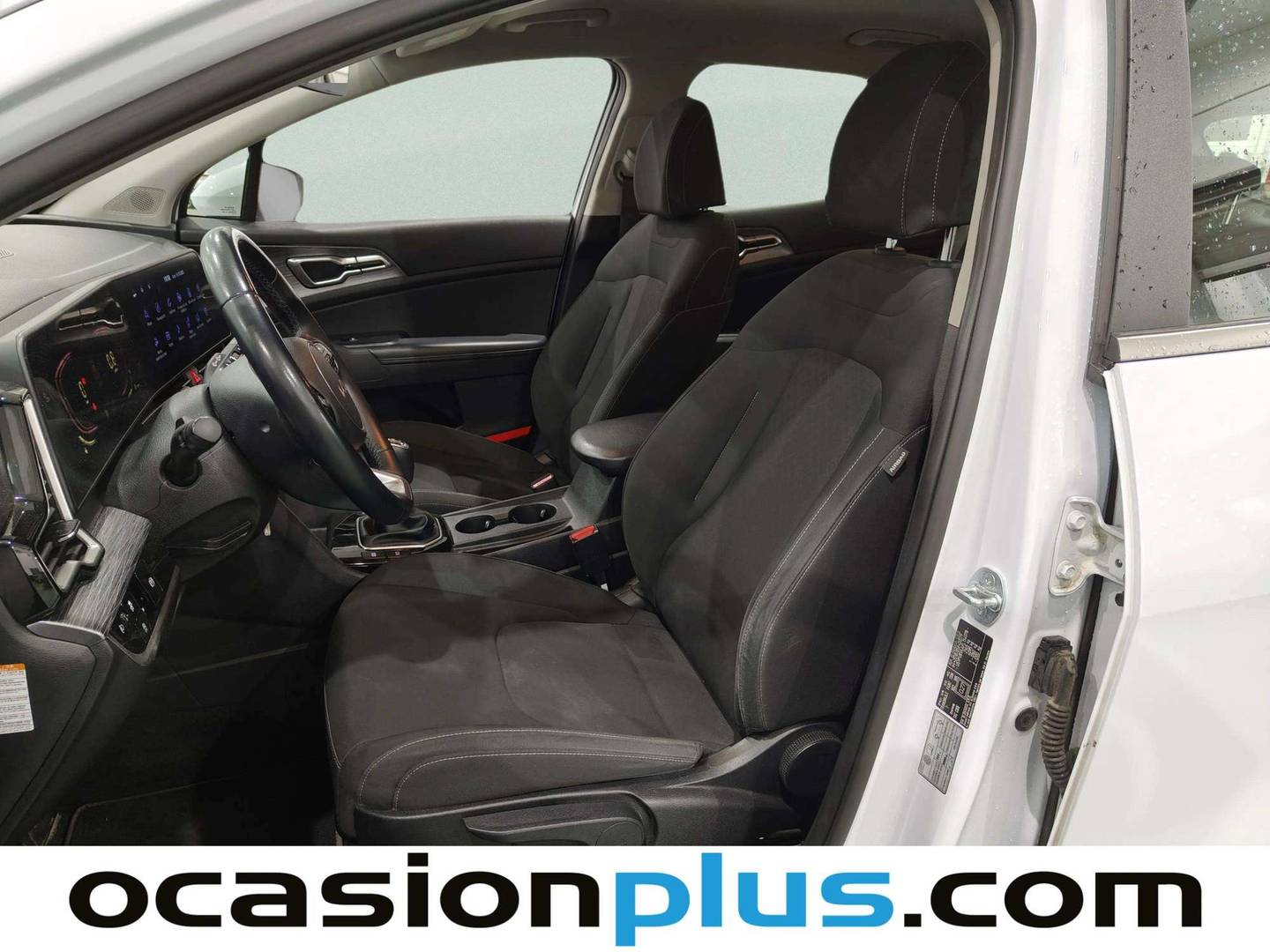 Foto asientos delanteros KIA Sportage KIA Sportage 1.6 CRDi MHEV Business 4x2 (136 CV)