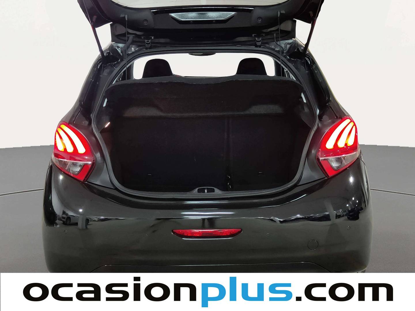 Foto Peugeot 208 Peugeot 208 PureTech Signature (82 CV)