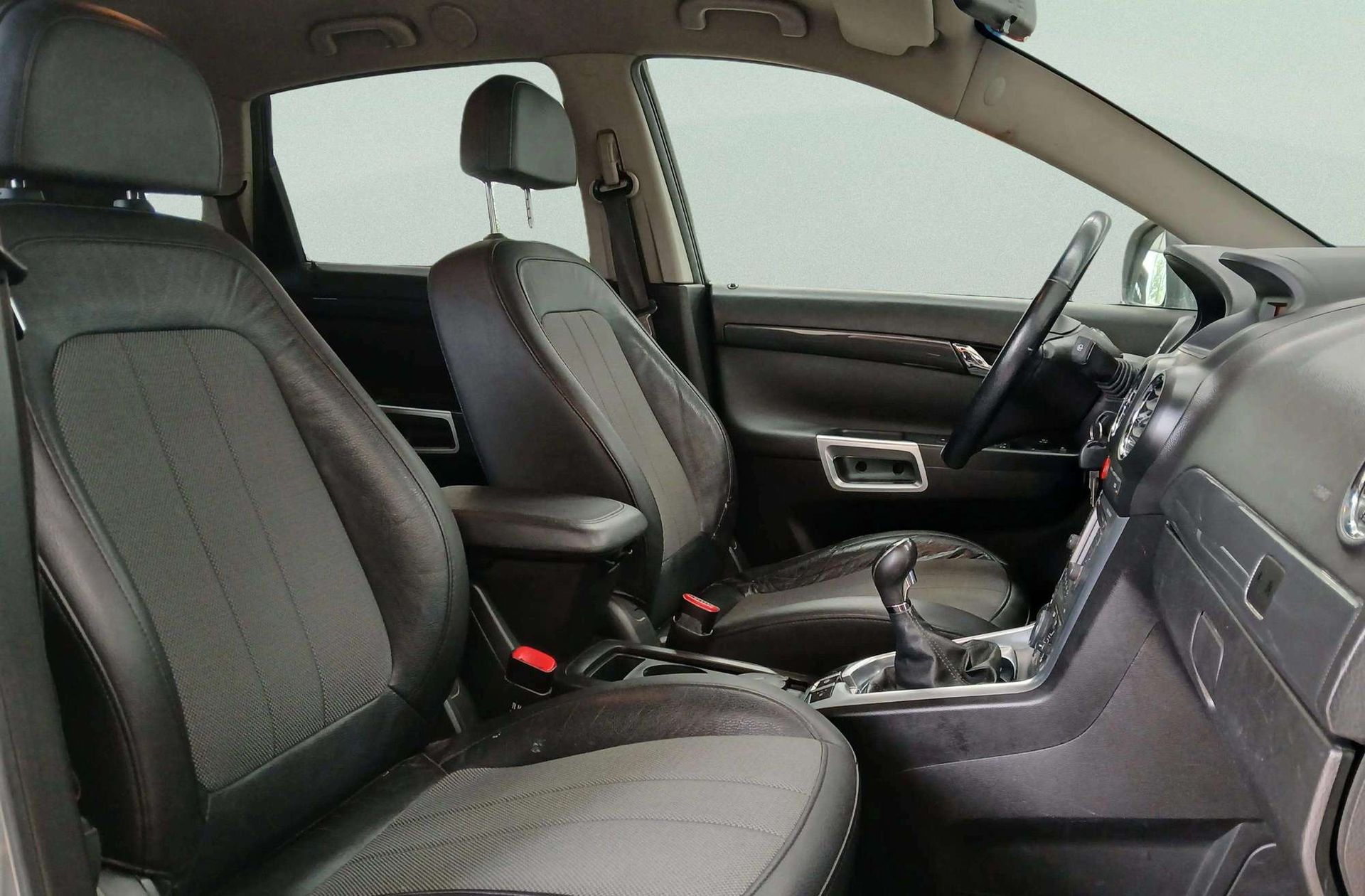 Opel Antara 2.2 CDTI Selective 4x2 - foto 17