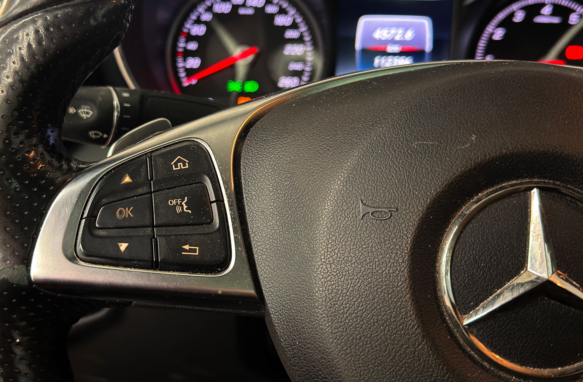 Mercedes-Benz Clase C Coupe 300 AMG Line - foto 29