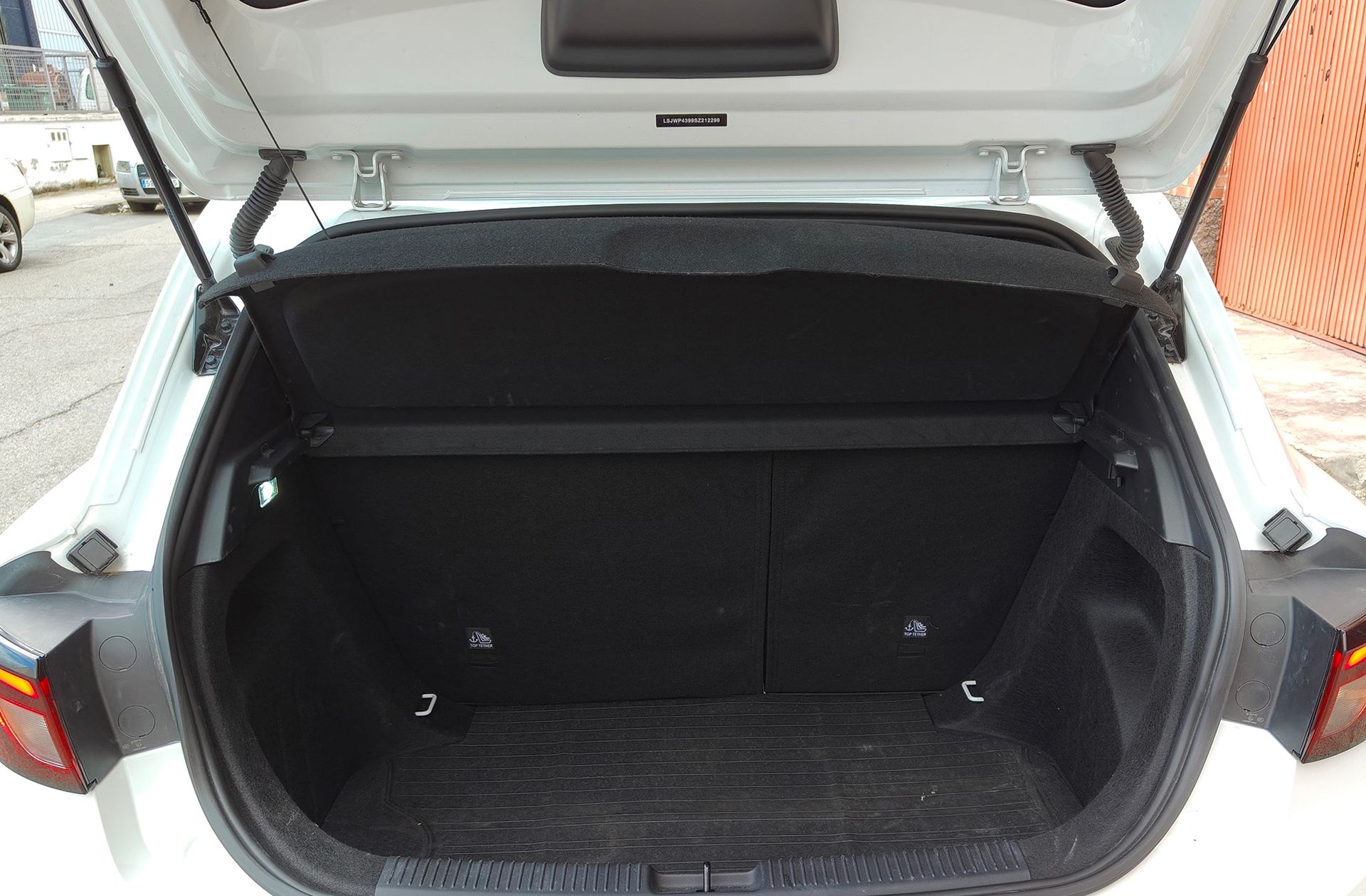 MG MG3 Hybrid+ Luxury - foto 23