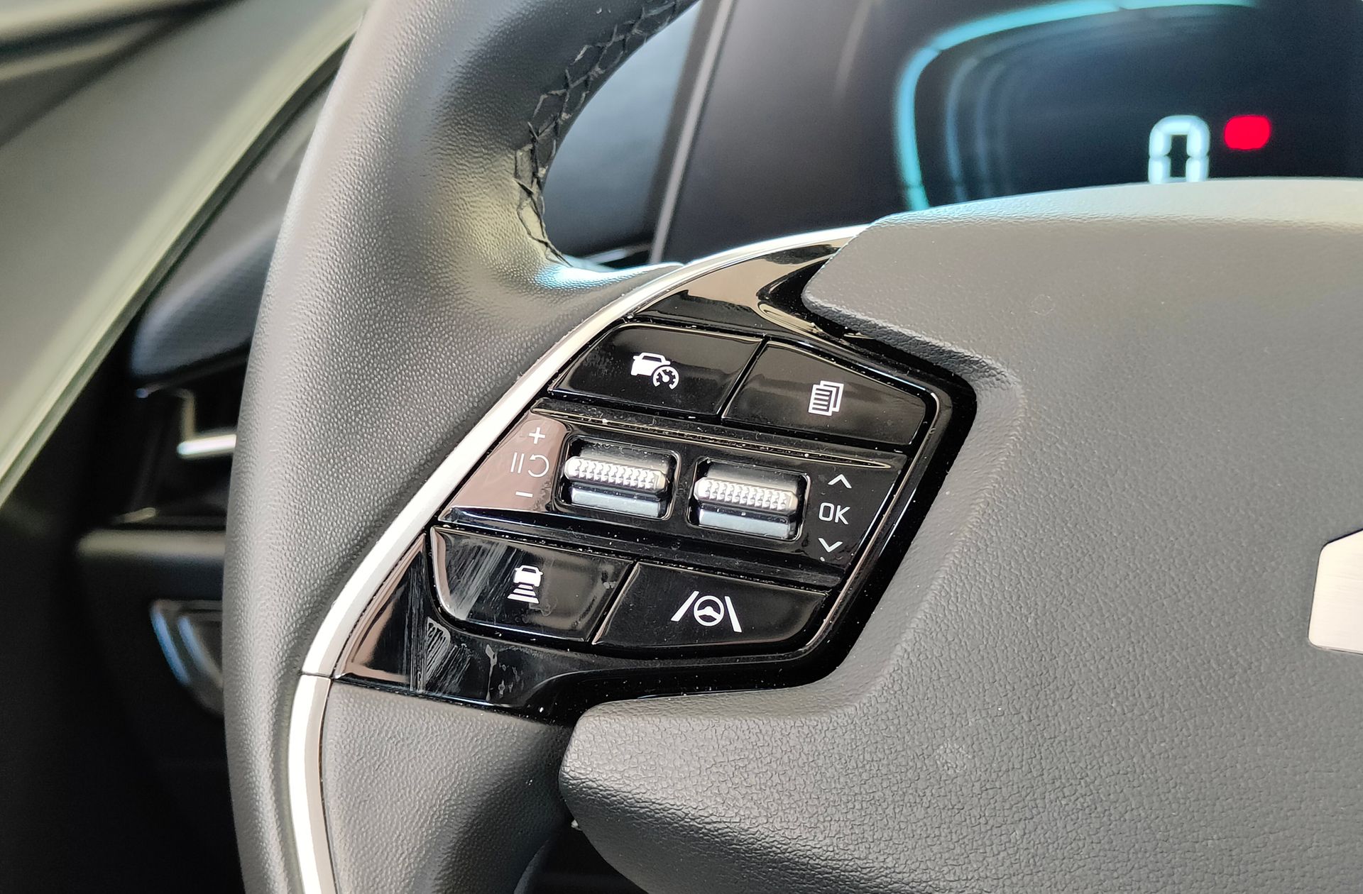 Kia Niro 1.6 GDi HEV Drive - foto 26