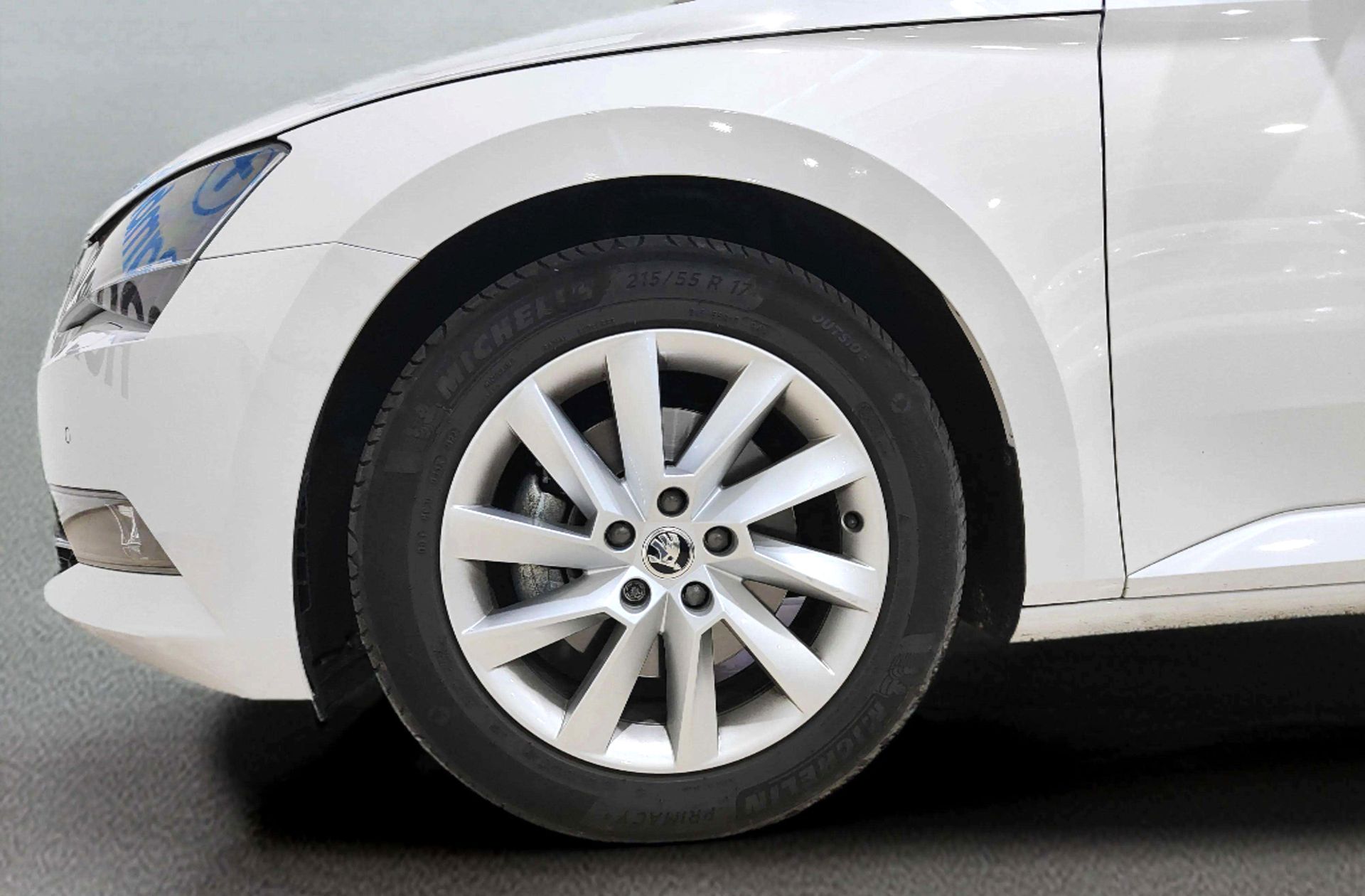 Škoda Superb 1.4 TSI Ambition - foto 36