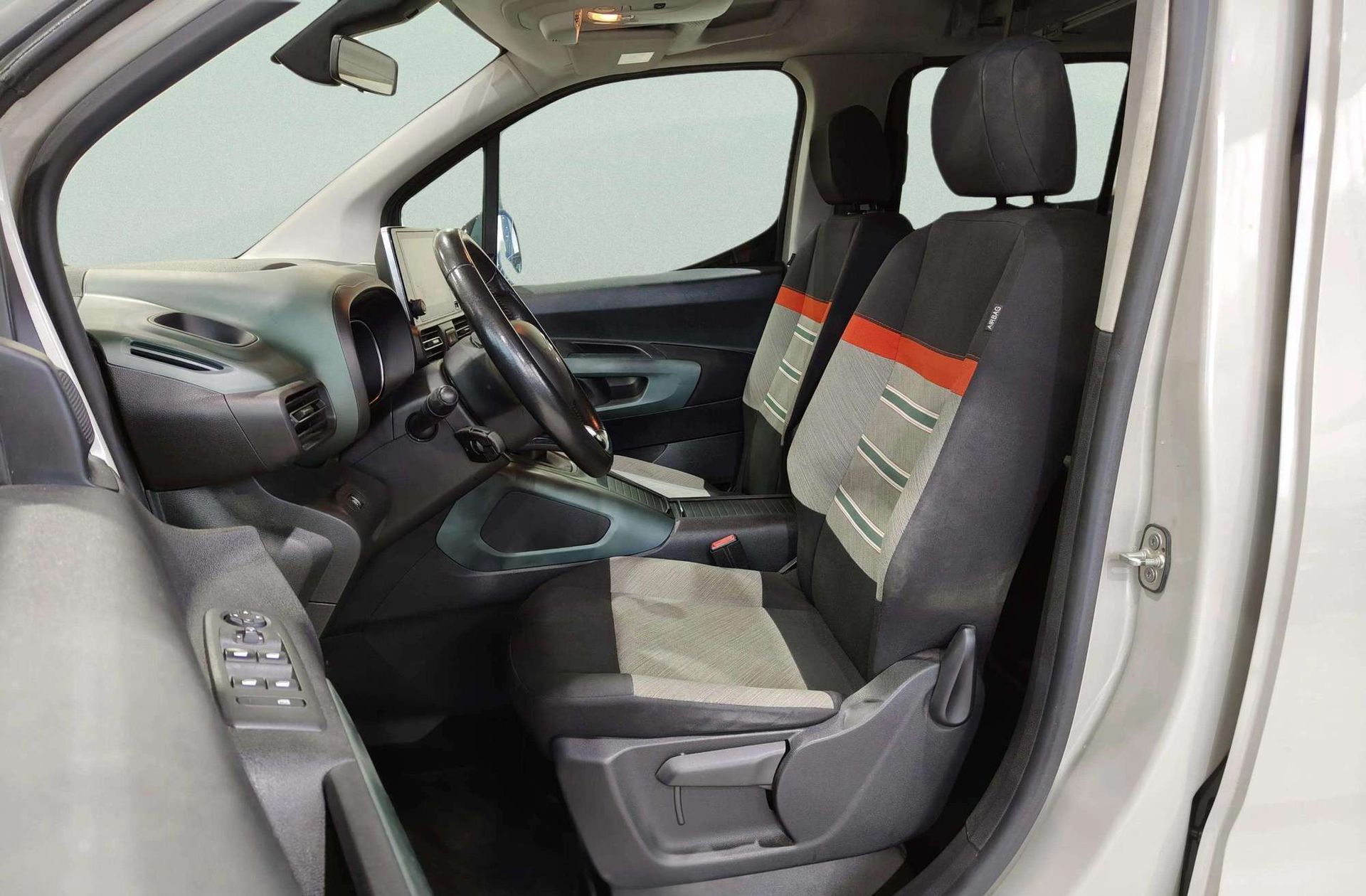 Citroën Berlingo BlueHDi 130 Talla M Shine - foto 10
