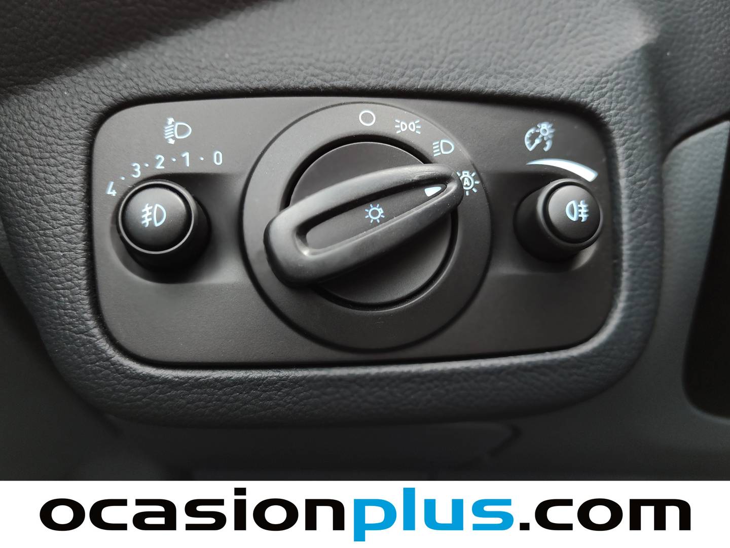 Equipamiento del Ford C-Max Ford C-Max 1.0 EcoBoost S&S Trend (125 CV)