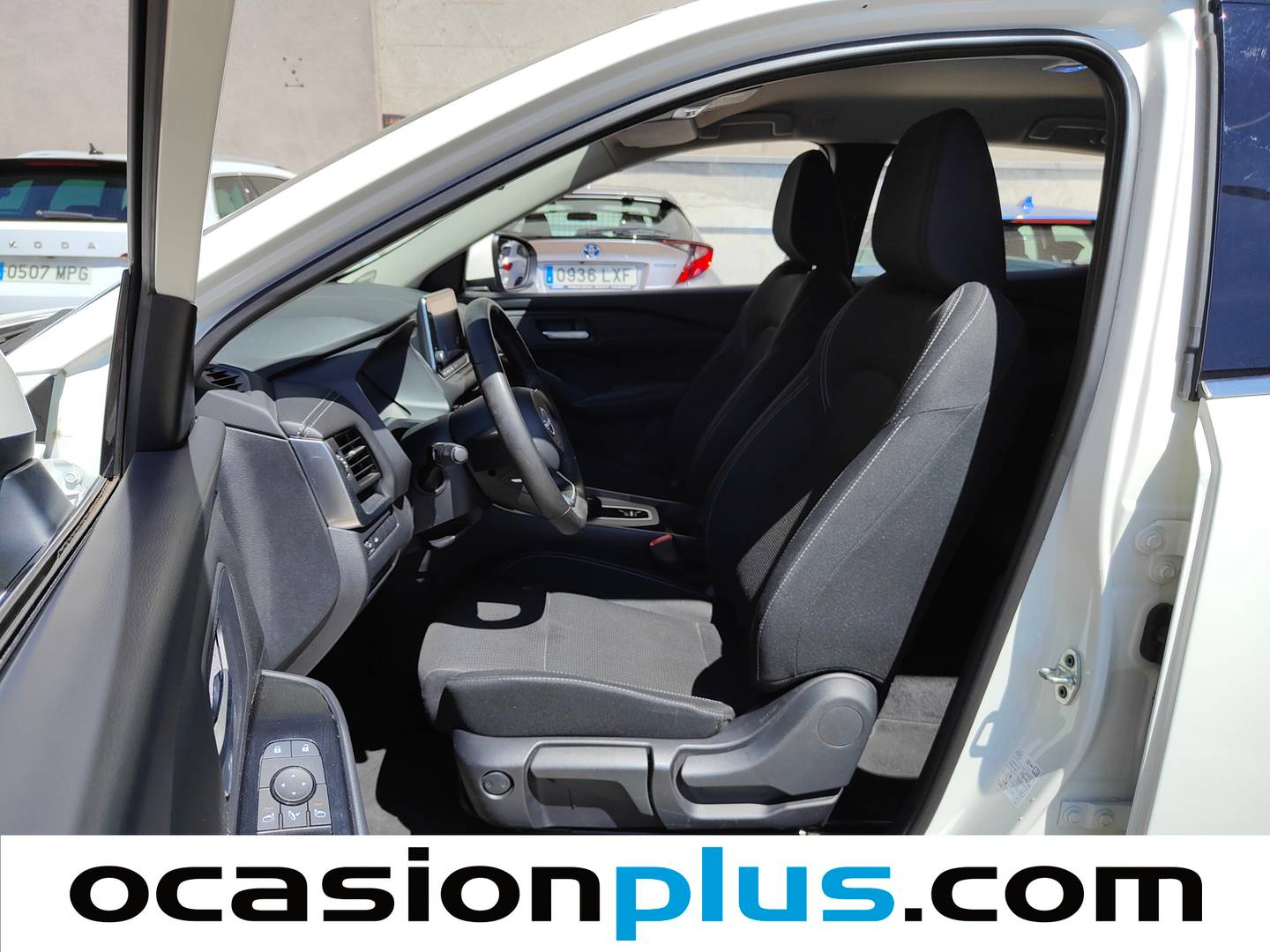 Foto asientos delanteros Nissan QASHQAI Nissan Qashqai E-POWER Acenta (190 CV)