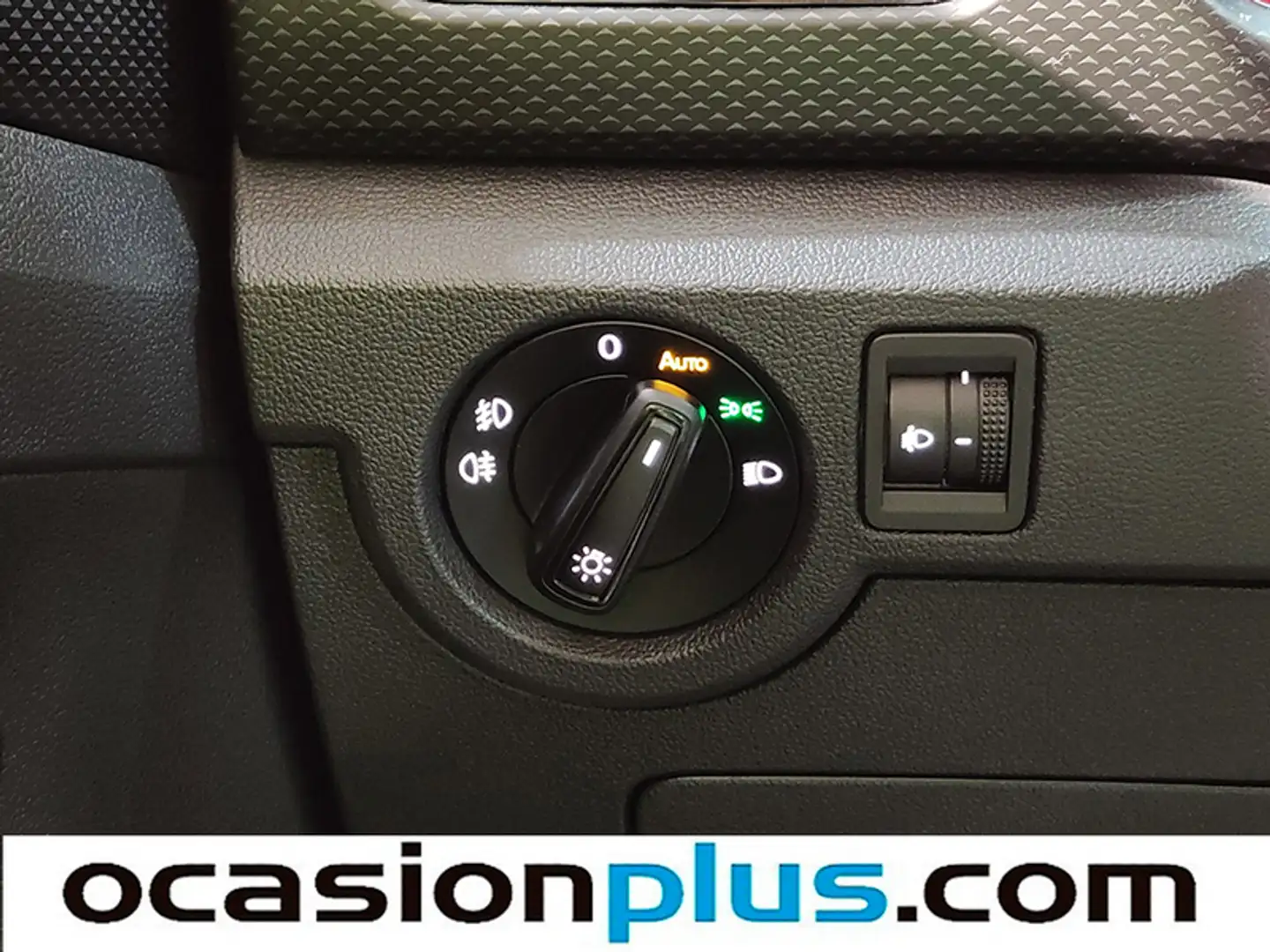 Foto Volkswagen T-Cross Volkswagen T-Cross Advance 1.0 TSI (110 CV) DSG