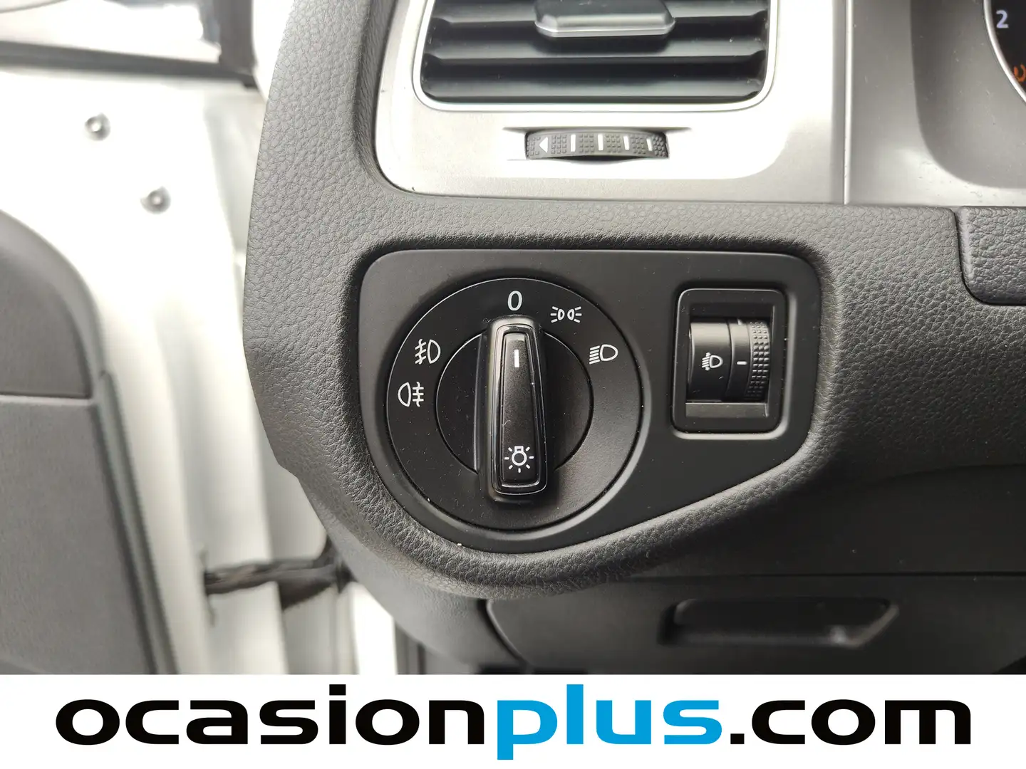 Foto Volkswagen Golf Volkswagen Golf Business & Navi 1.6 TDI BMT (110 CV) DSG