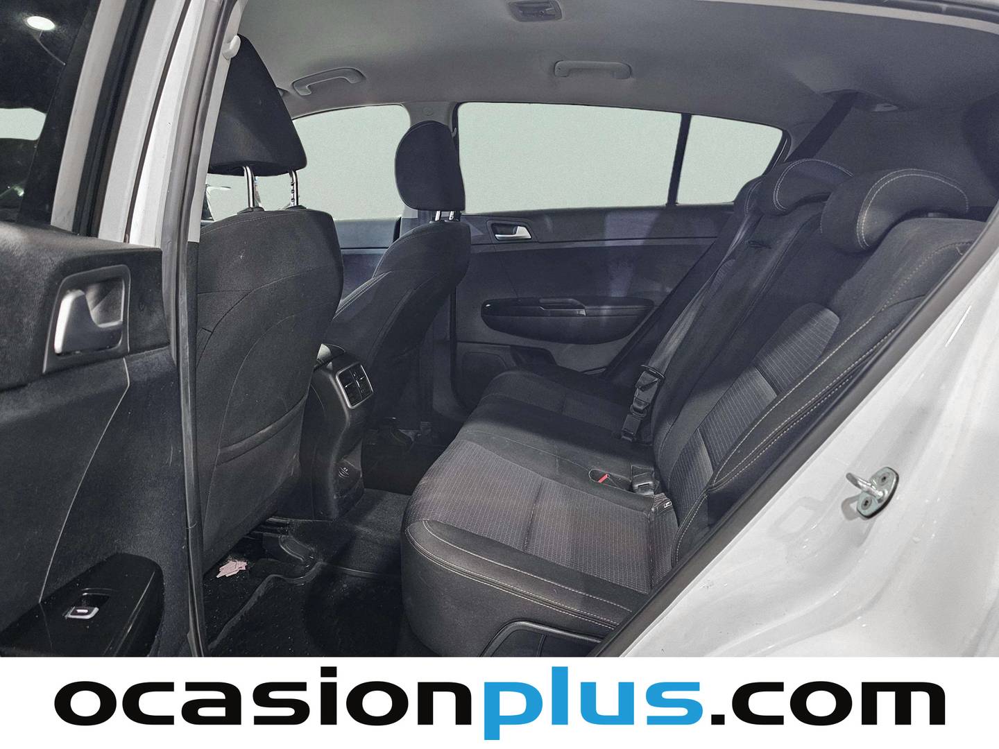Foto asientos traseros KIA Sportage KIA Sportage 1.6 MHEV Drive 4x2 (136 CV)