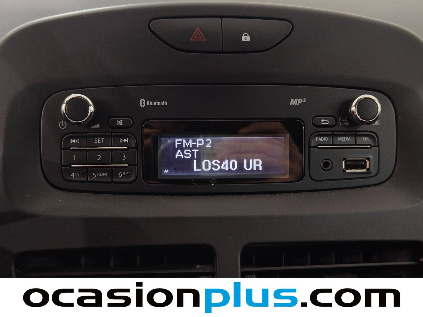 Renault Clio Renault Clio 1.2 16v Authentique (75 CV) 2013