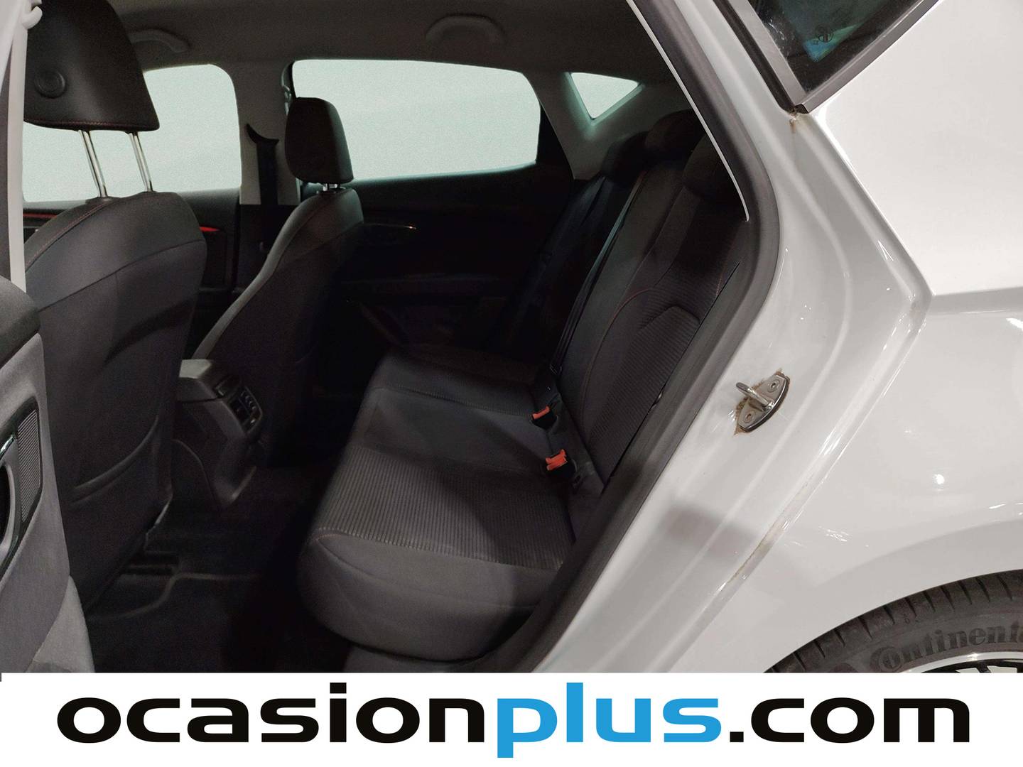 Foto asientos traseros Seat León Seat León 1.5 TSI S&S FR Edition Plus (150 CV)