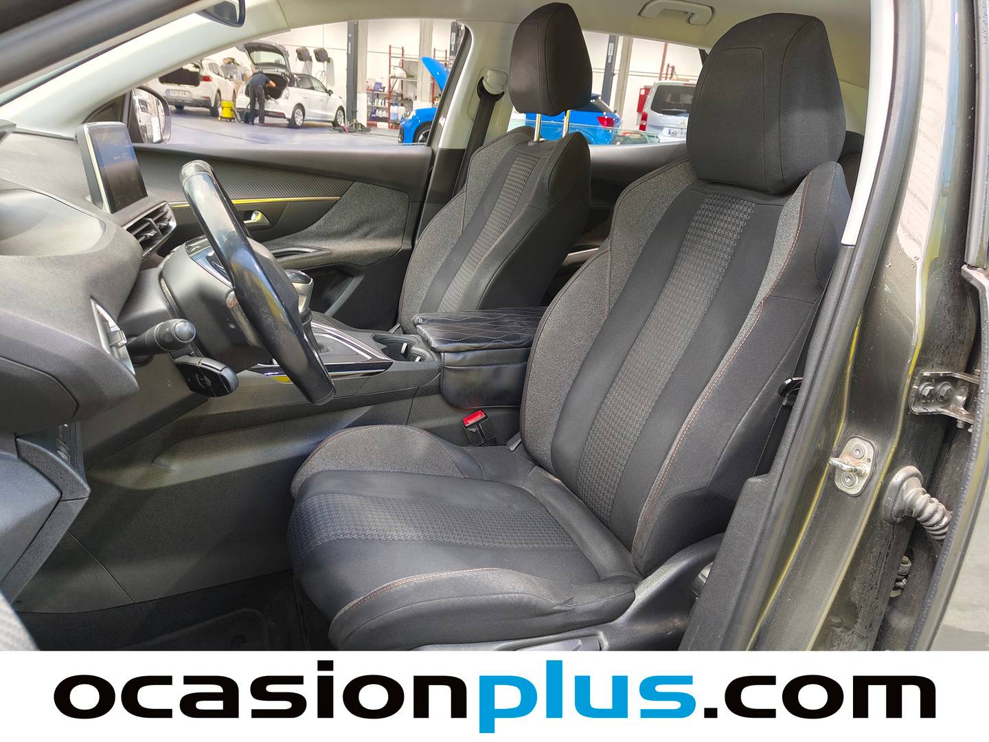 Foto asientos delanteros Peugeot 3008 Peugeot 3008 PureTech 130 S&S Active (130 CV)