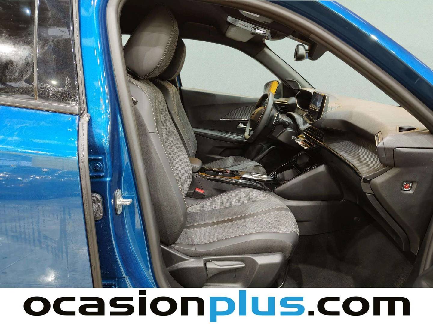 Foto Peugeot 2008 Peugeot 2008 Allure Hybrid eDCS6 (145 CV)