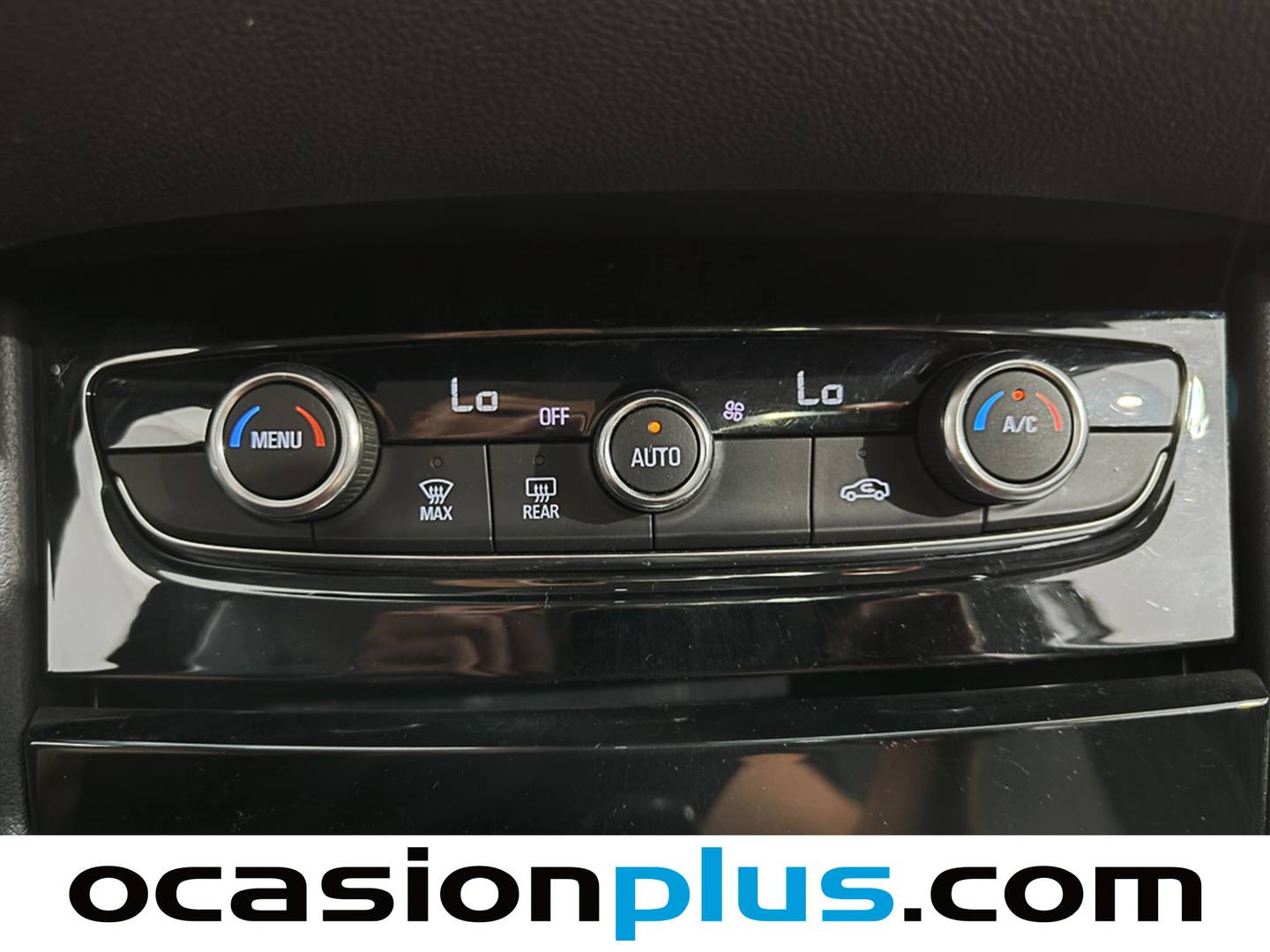 Extras del Opel Grandland X Opel Grandland X 1.2 Turbo S&S Selective (130 CV)