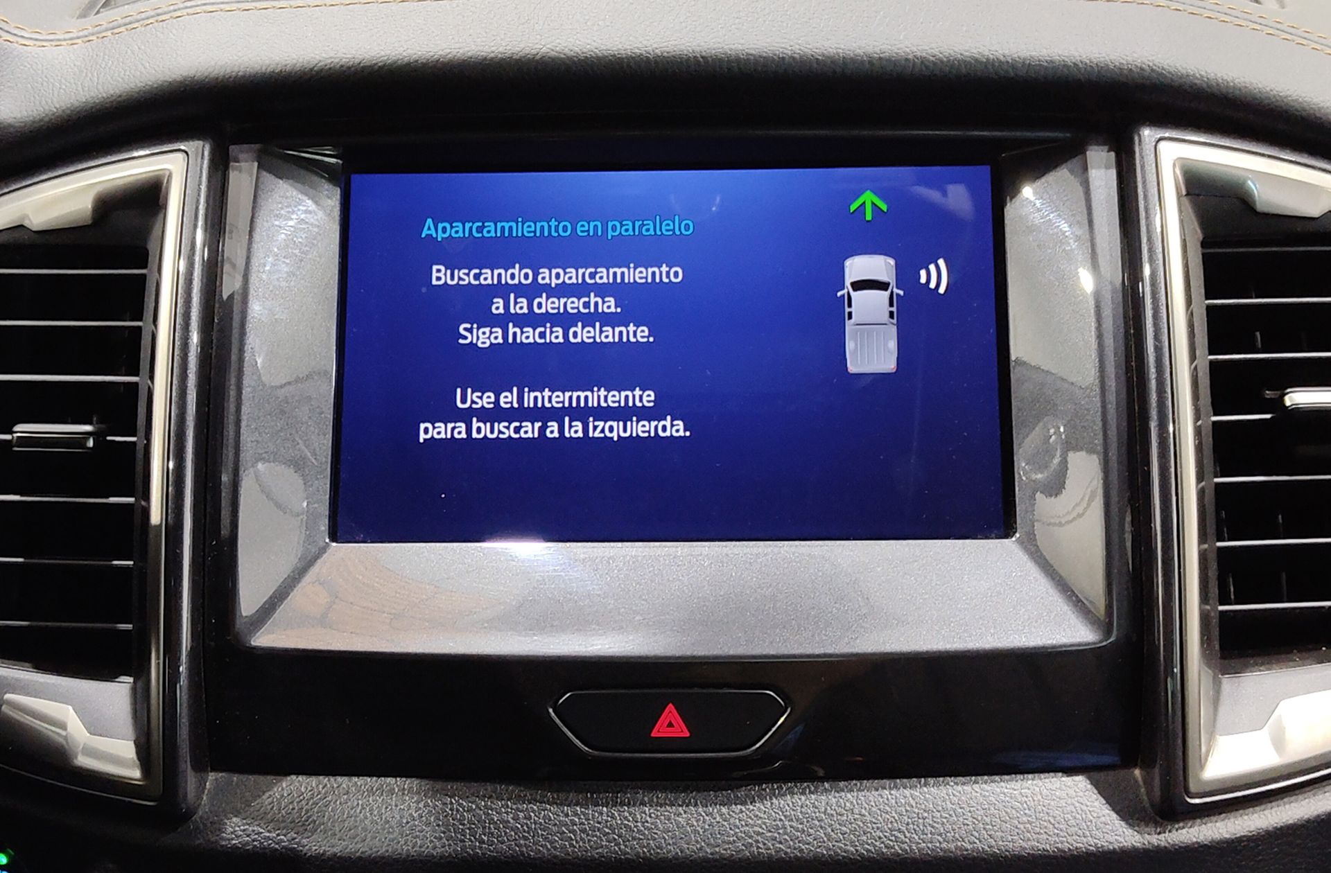 Ford Ranger Pickup 2.0 EcoBlue Doble Cabina Wildtrack 4x4 - foto 11