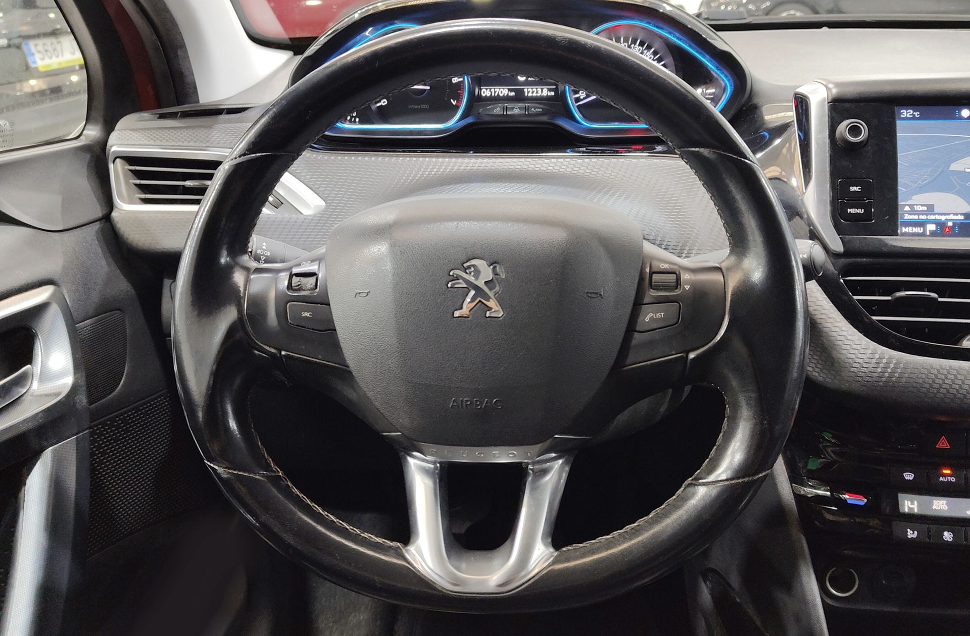 Peugeot 2008 PureTech 110 Allure - foto 22