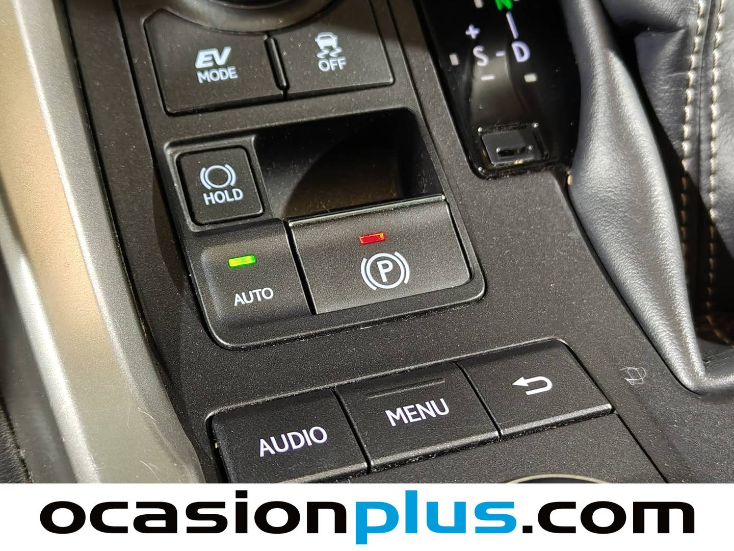 Foto Lexus NX Lexus NX 300h Corporate 2WD + Navibox (197 CV)