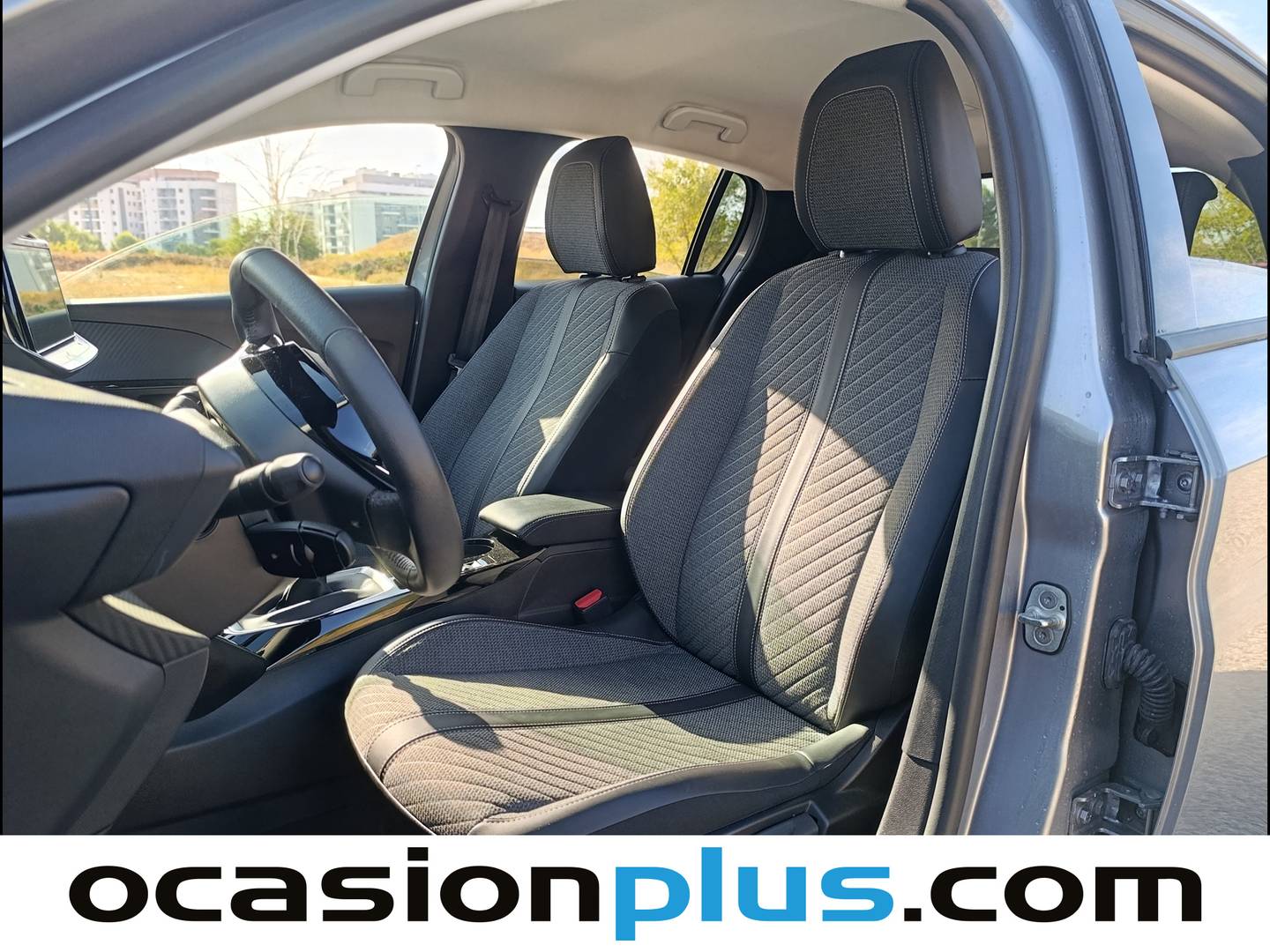 Foto asientos delanteros Peugeot 208 Peugeot 208 PureTech 100 Allure (100 CV)